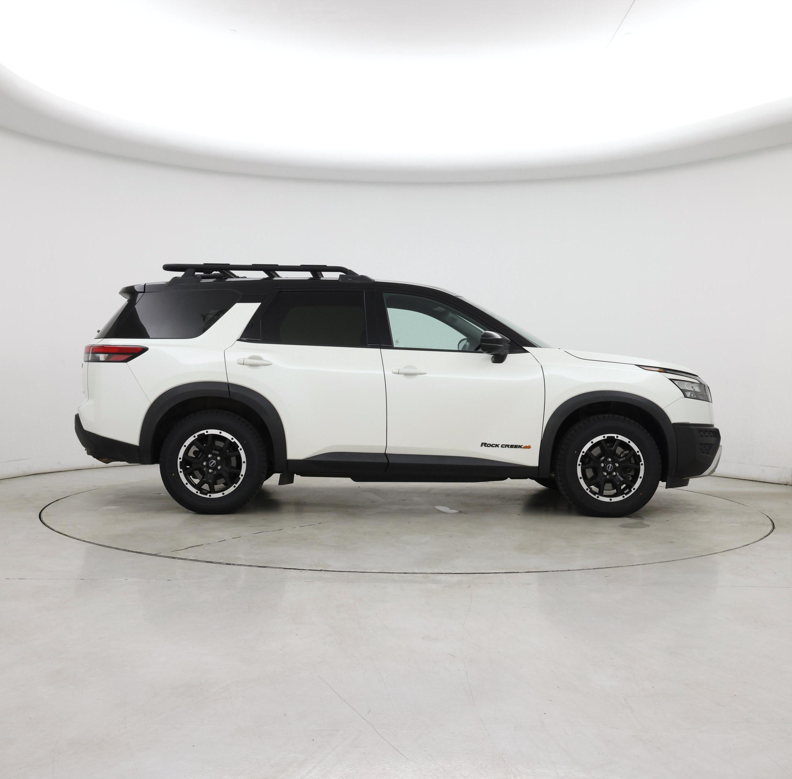 Thumbnail: 2023 Nissan Pathfinder - 7