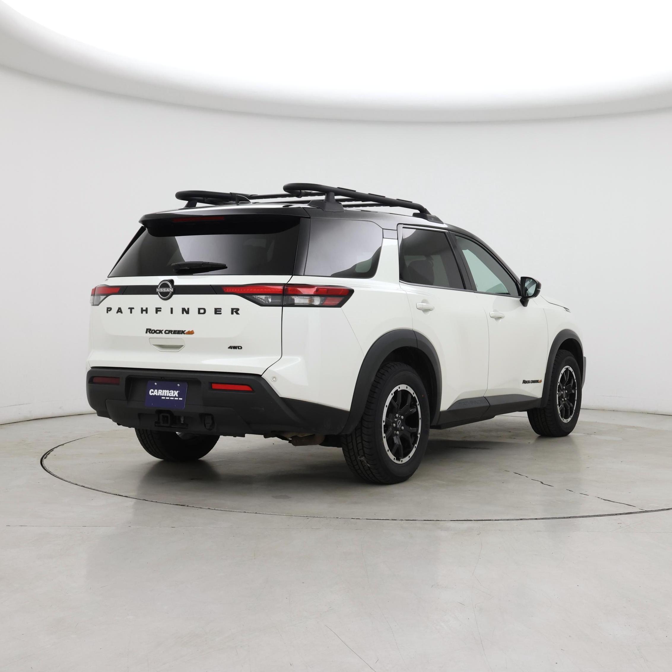 Thumbnail: 2023 Nissan Pathfinder - 8