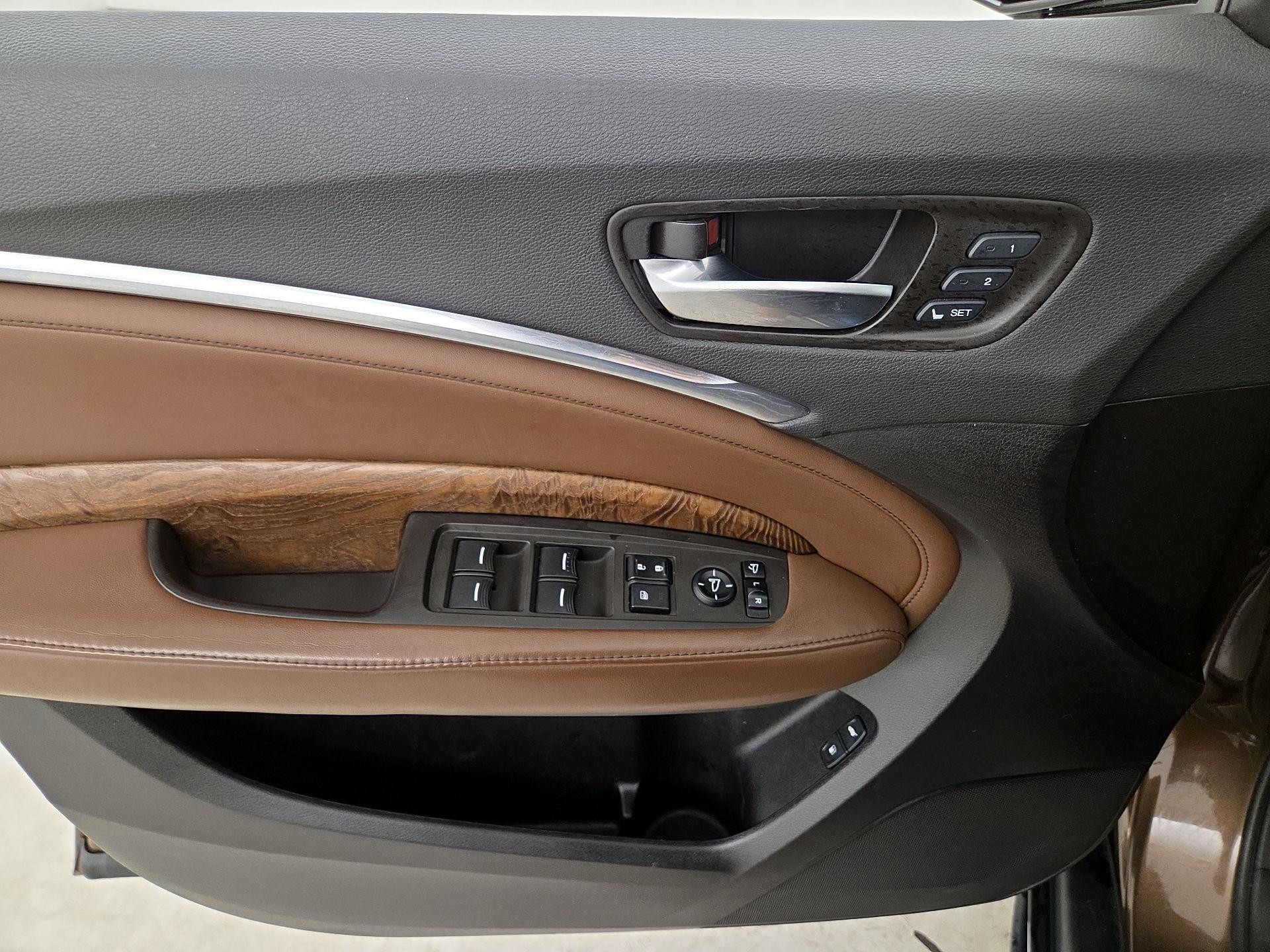 Thumbnail: 2020 Acura MDX - 12