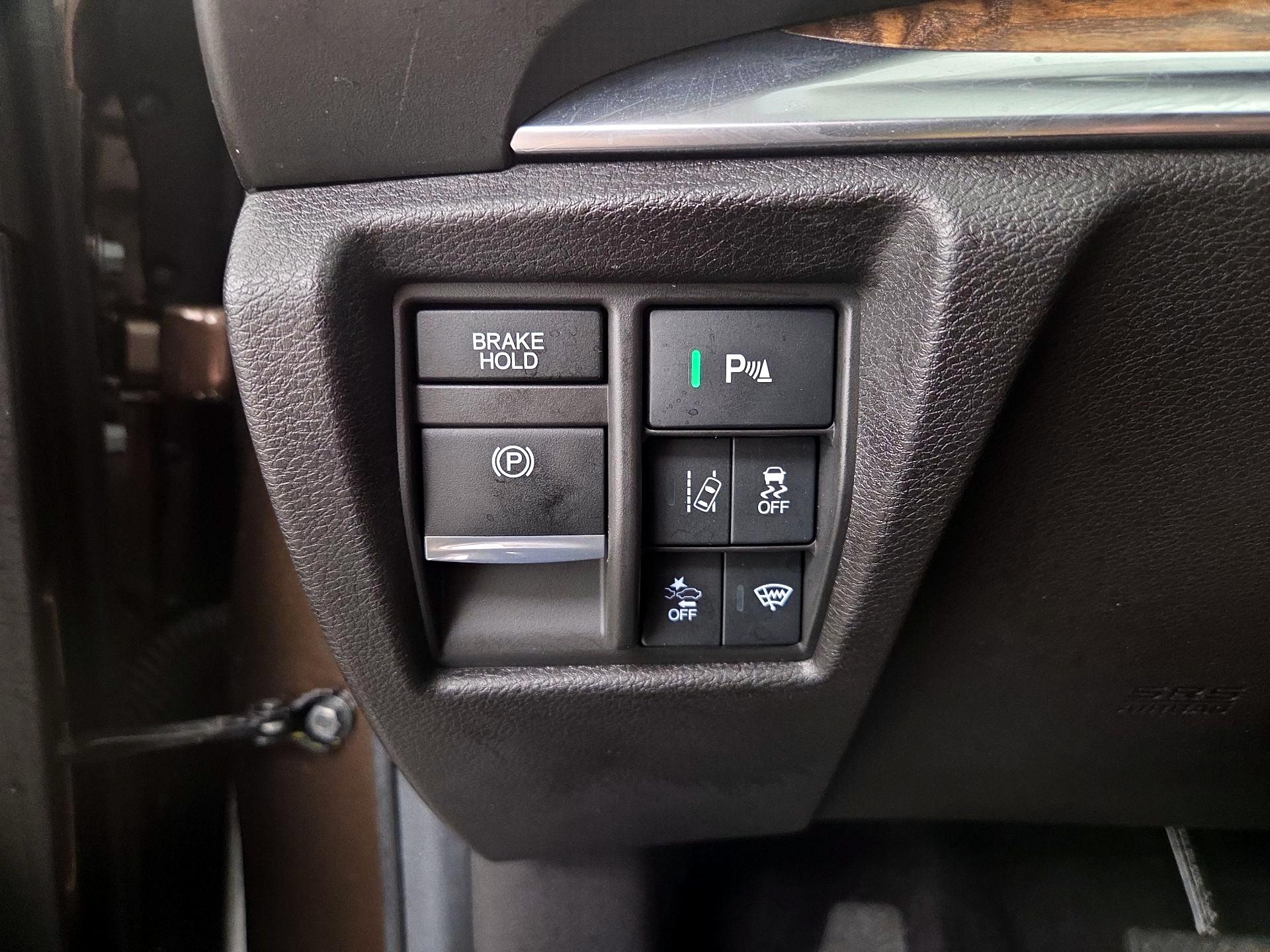 Thumbnail: 2020 Acura MDX - 13