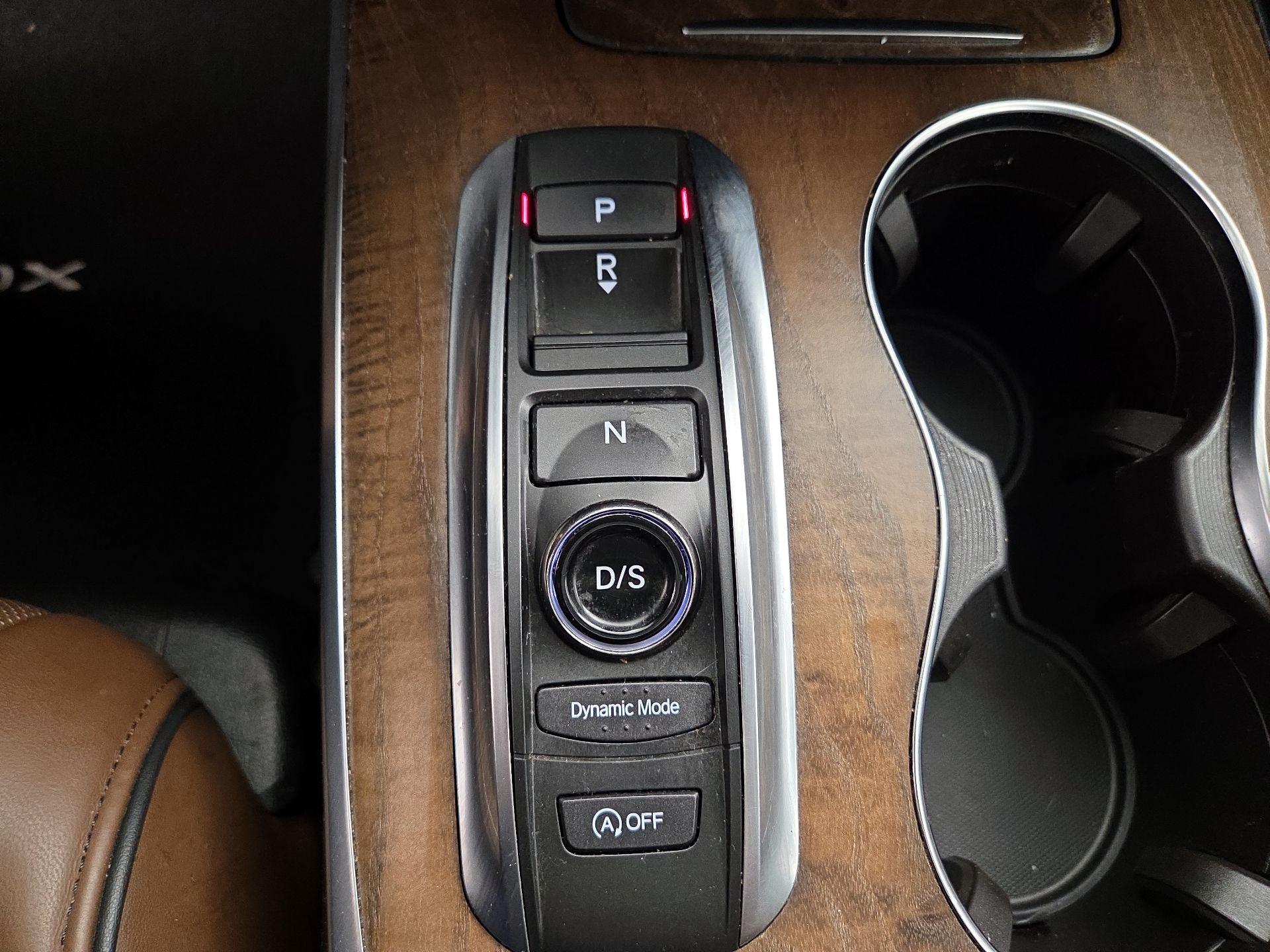 Thumbnail: 2020 Acura MDX - 18