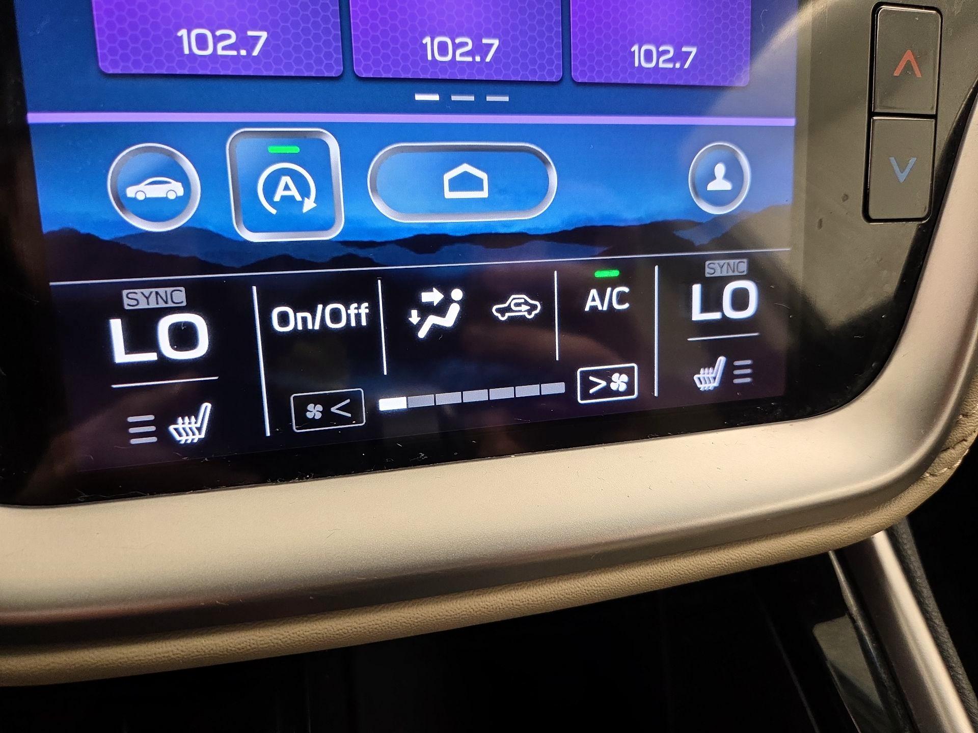 Thumbnail: 2022 Subaru Outback - 17