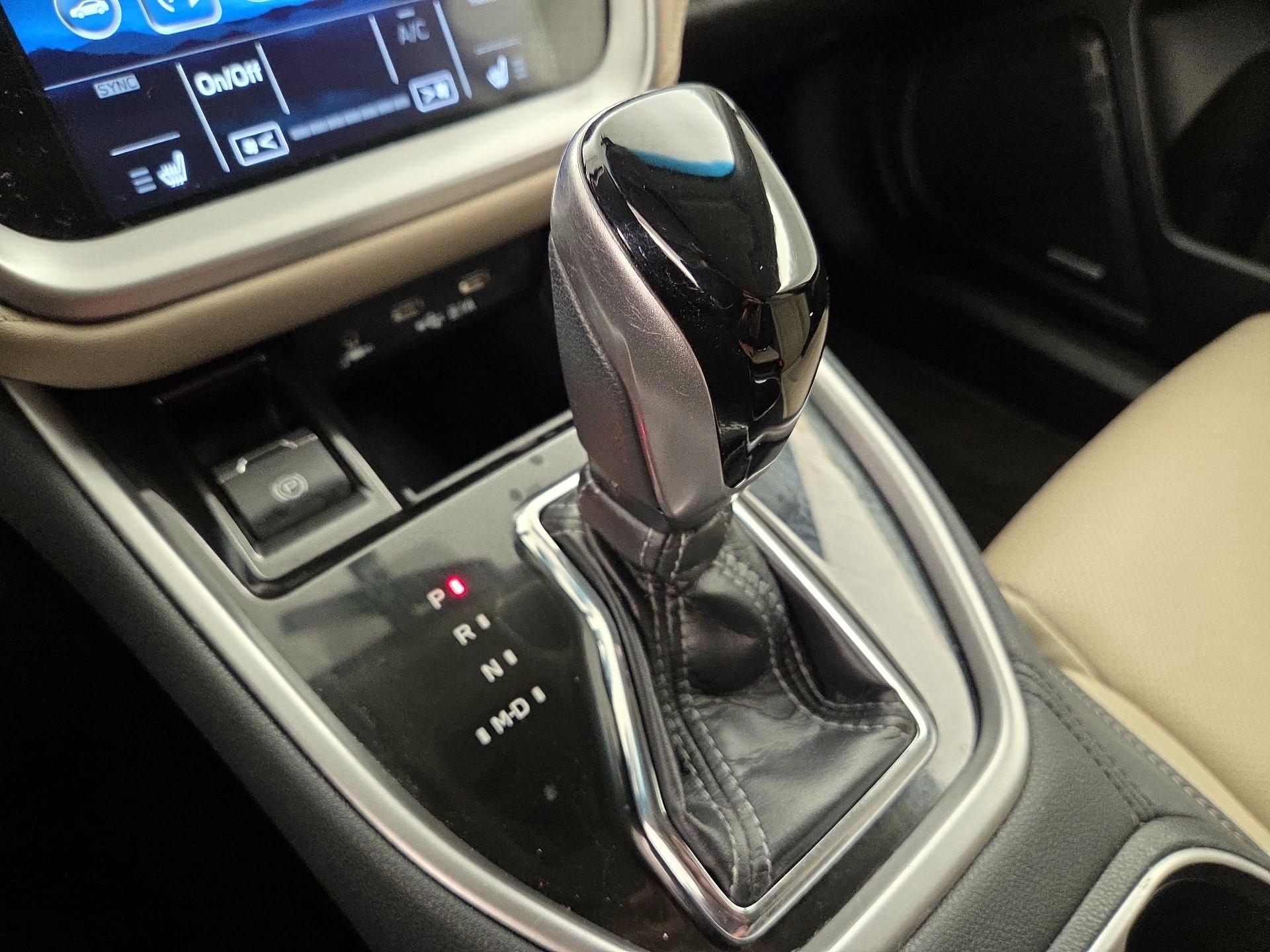 Thumbnail: 2022 Subaru Outback - 18