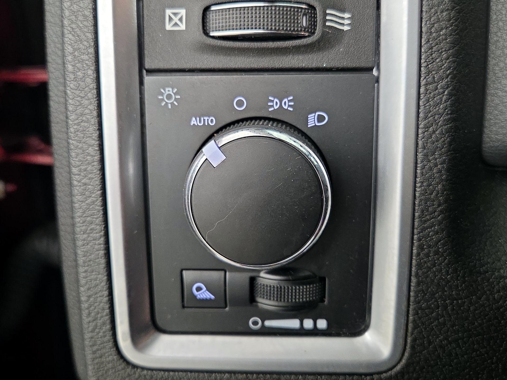 Thumbnail: 2019 RAM 1500 Classic - 13