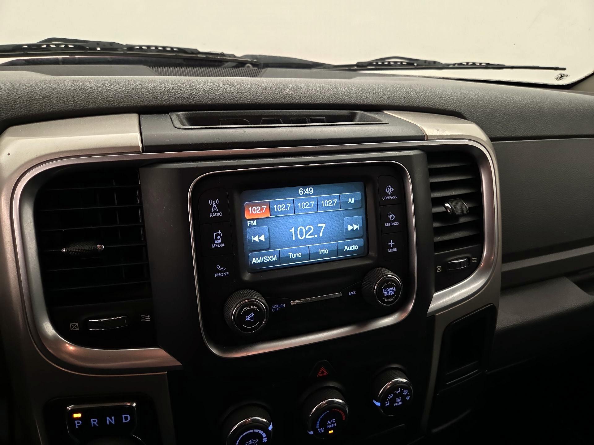 Thumbnail: 2019 RAM 1500 Classic - 15