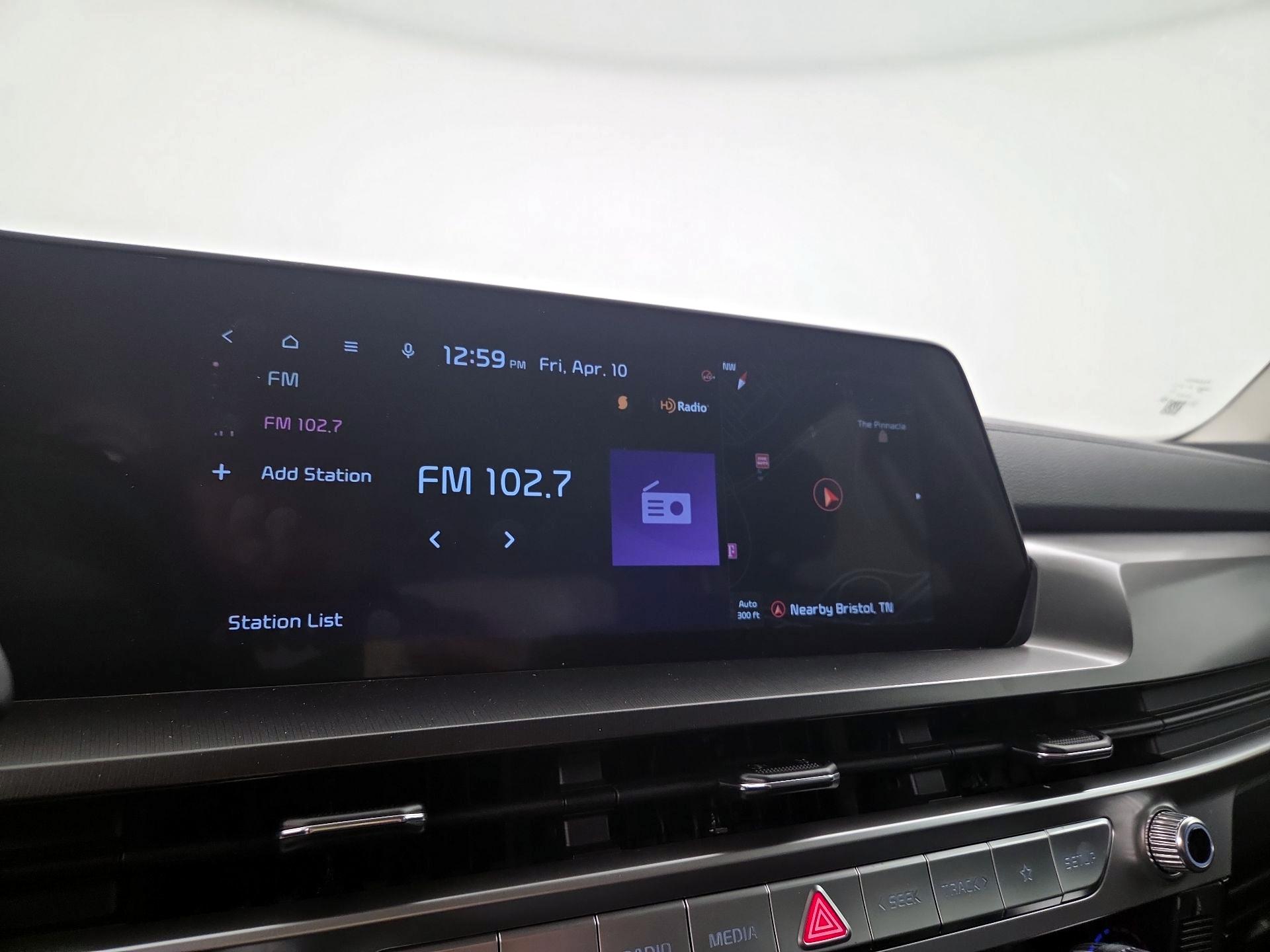 Thumbnail: 2023 Kia Telluride - 16