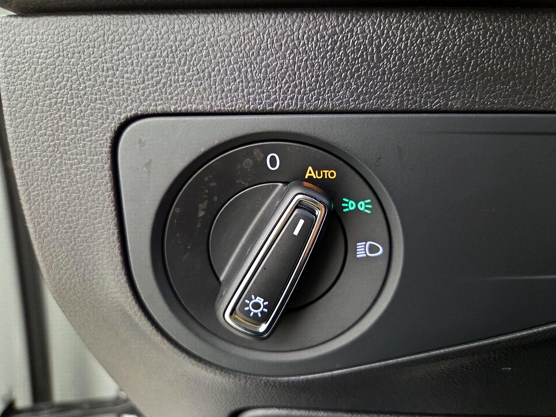 Thumbnail: 2023 Volkswagen Tiguan - 13