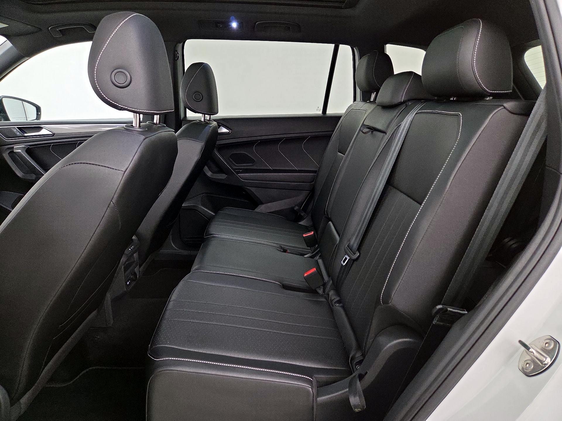 Thumbnail: 2023 Volkswagen Tiguan - 20