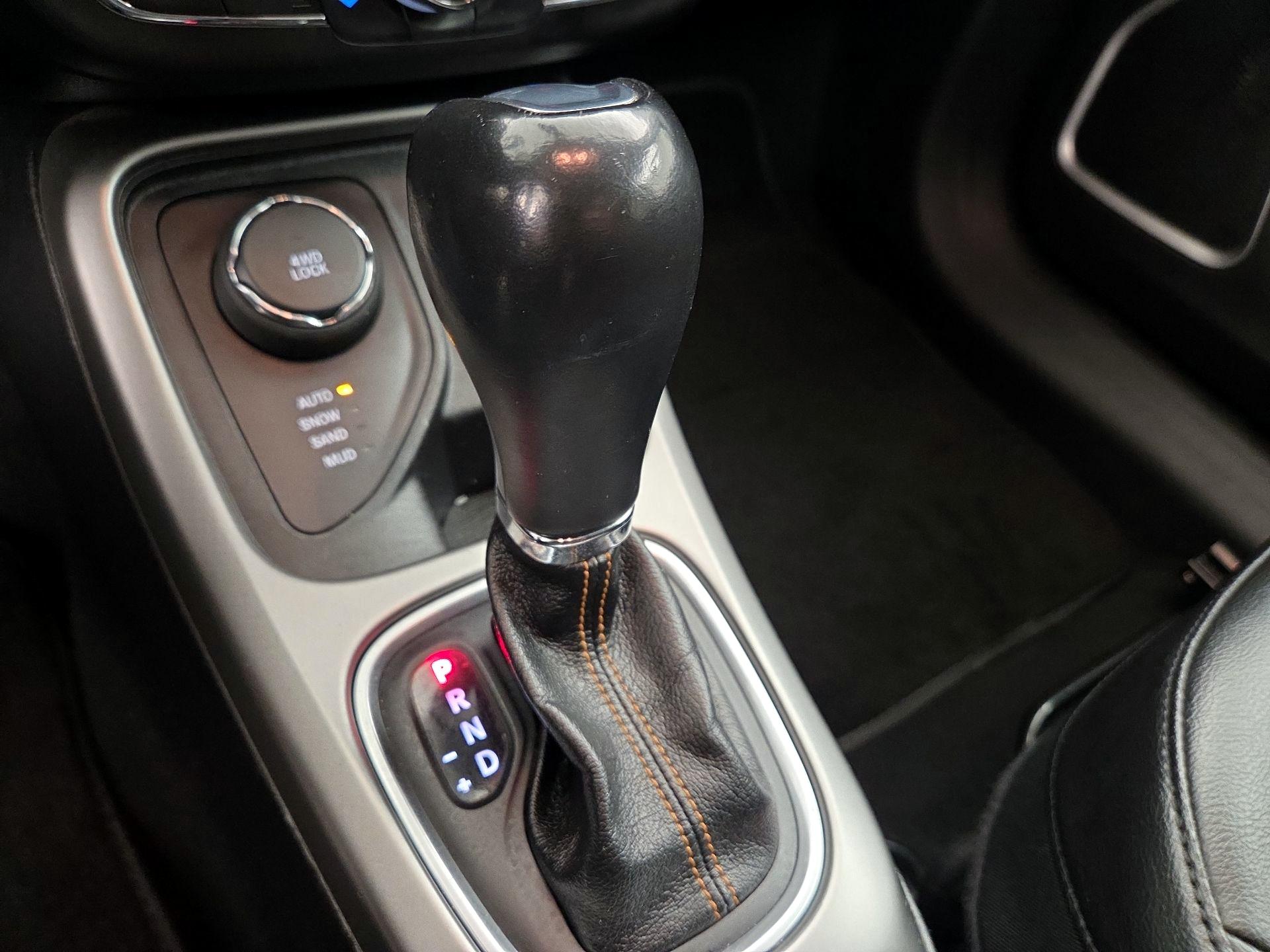 Thumbnail: 2020 Jeep Compass - 17