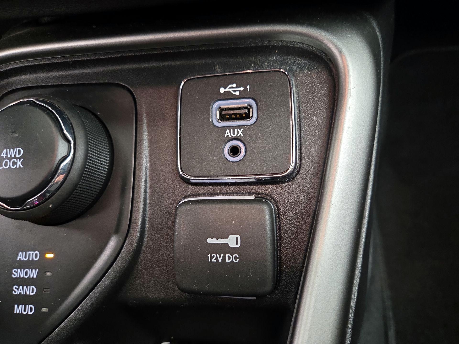 Thumbnail: 2020 Jeep Compass - 18