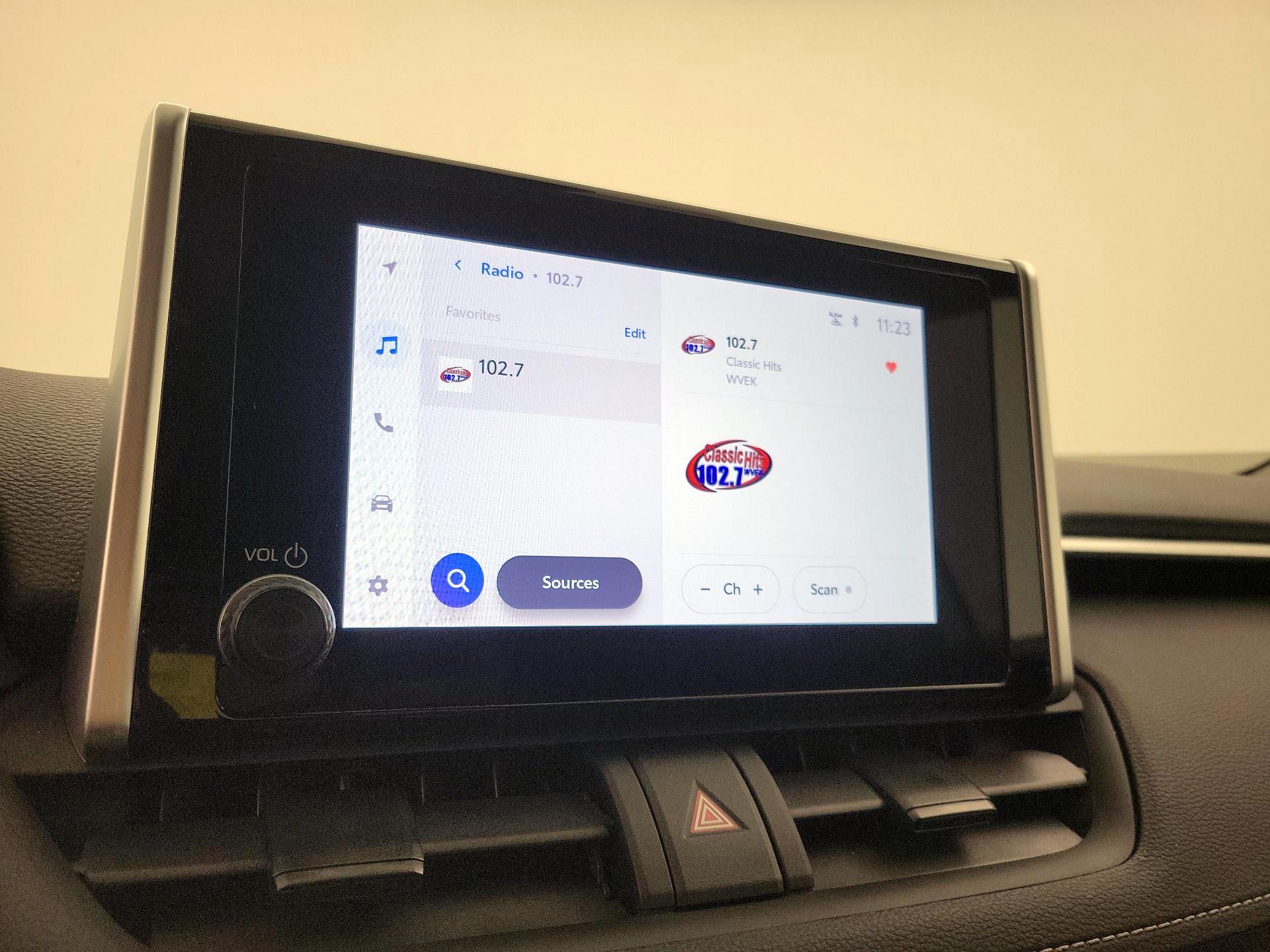 Thumbnail: 2024 Toyota RAV4 - 15