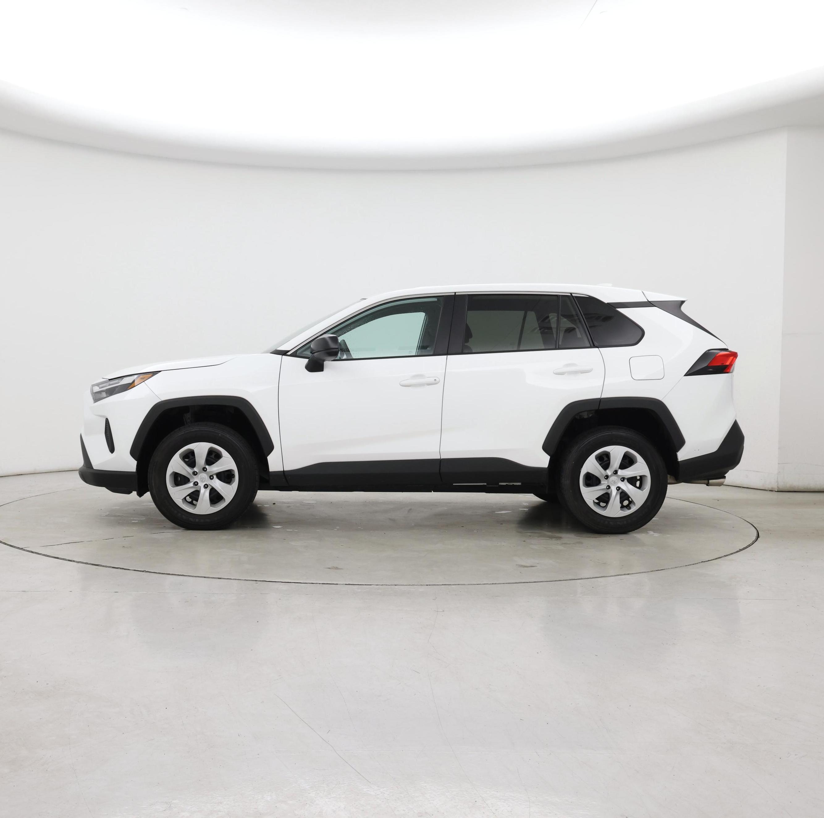 Thumbnail: 2024 Toyota RAV4 - 3