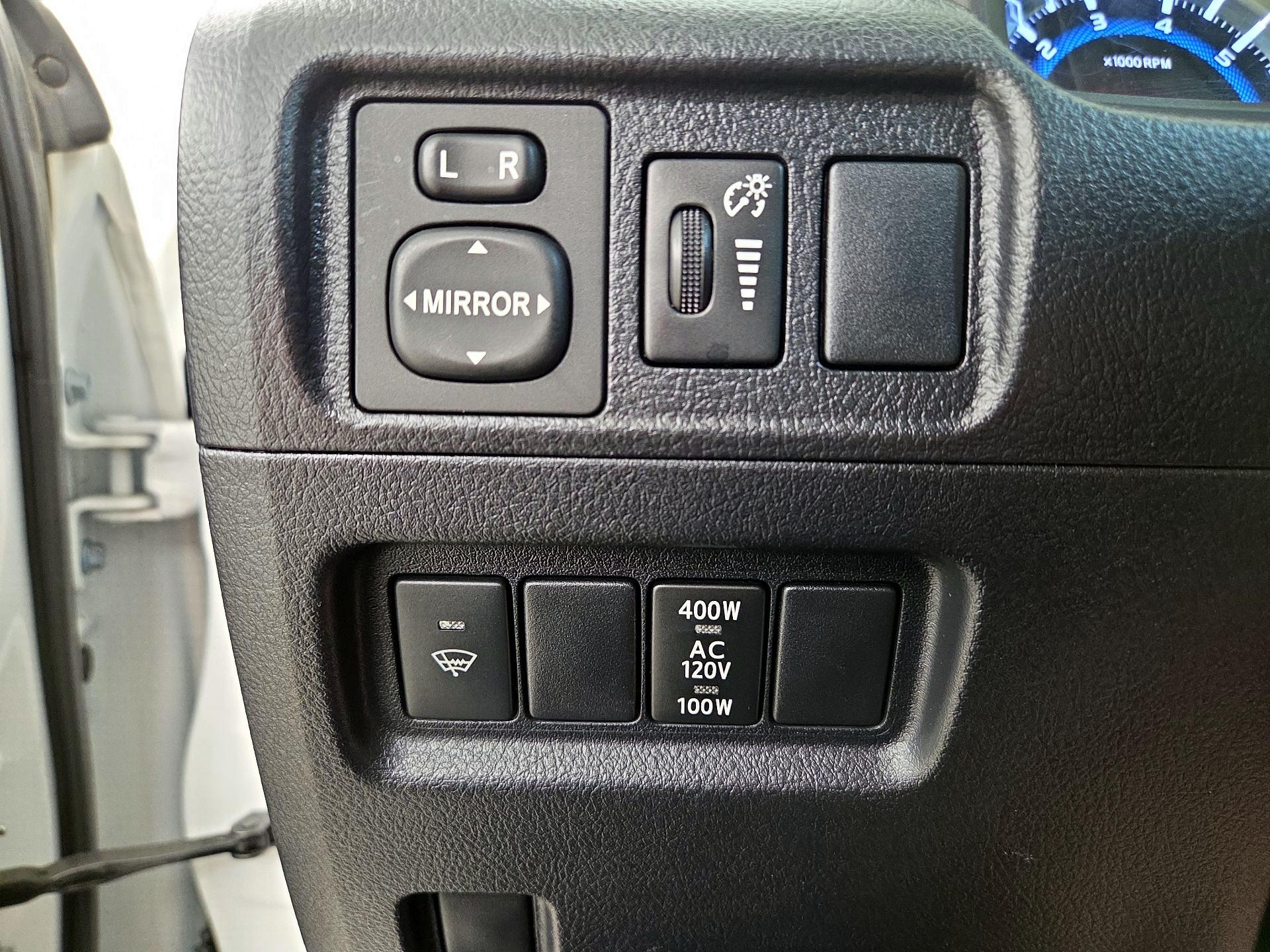 Thumbnail: 2018 Toyota 4Runner - 13