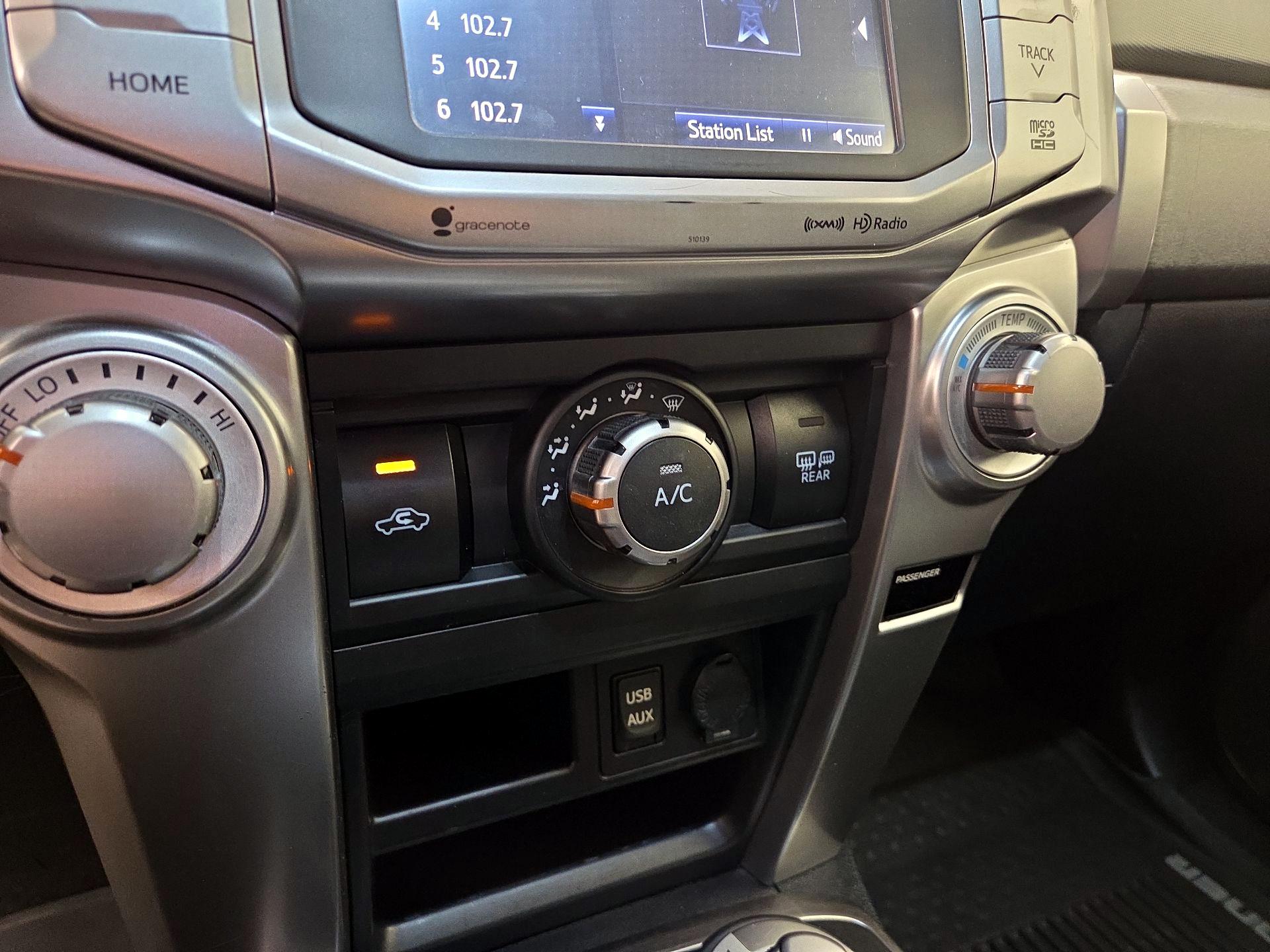 Thumbnail: 2018 Toyota 4Runner - 16