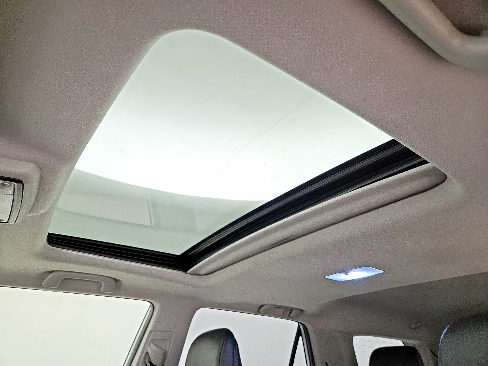 Thumbnail: 2018 Toyota 4Runner - 19