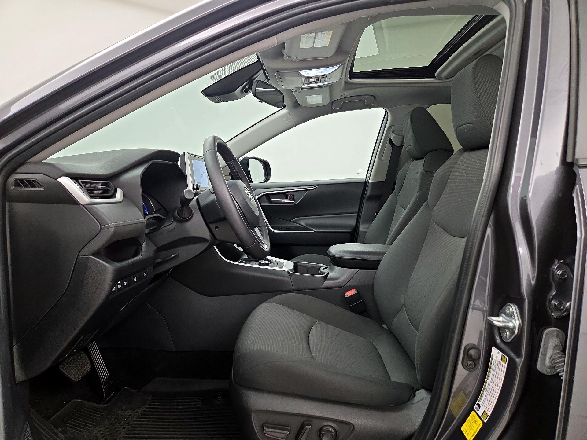 Thumbnail: 2024 Toyota RAV4 - 11