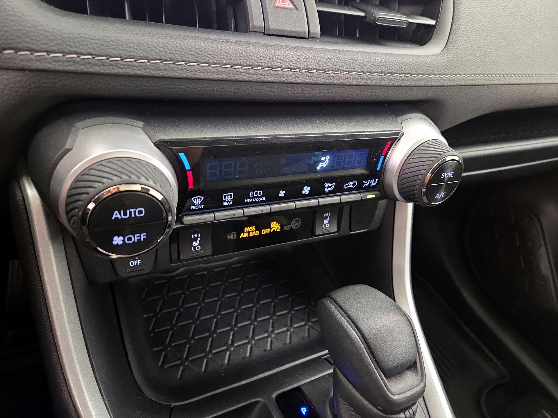 Thumbnail: 2024 Toyota RAV4 - 16