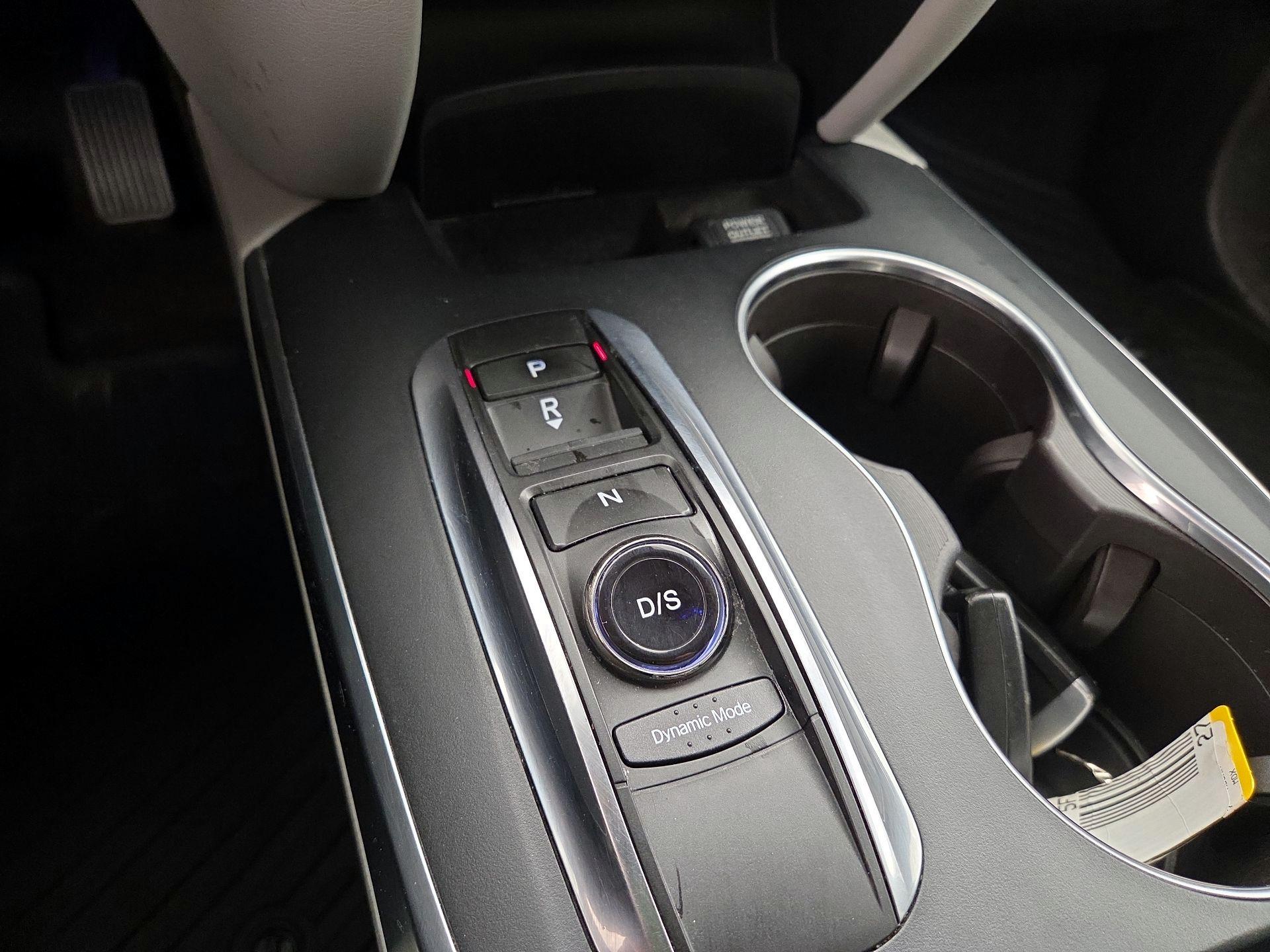 Thumbnail: 2017 Acura MDX - 17