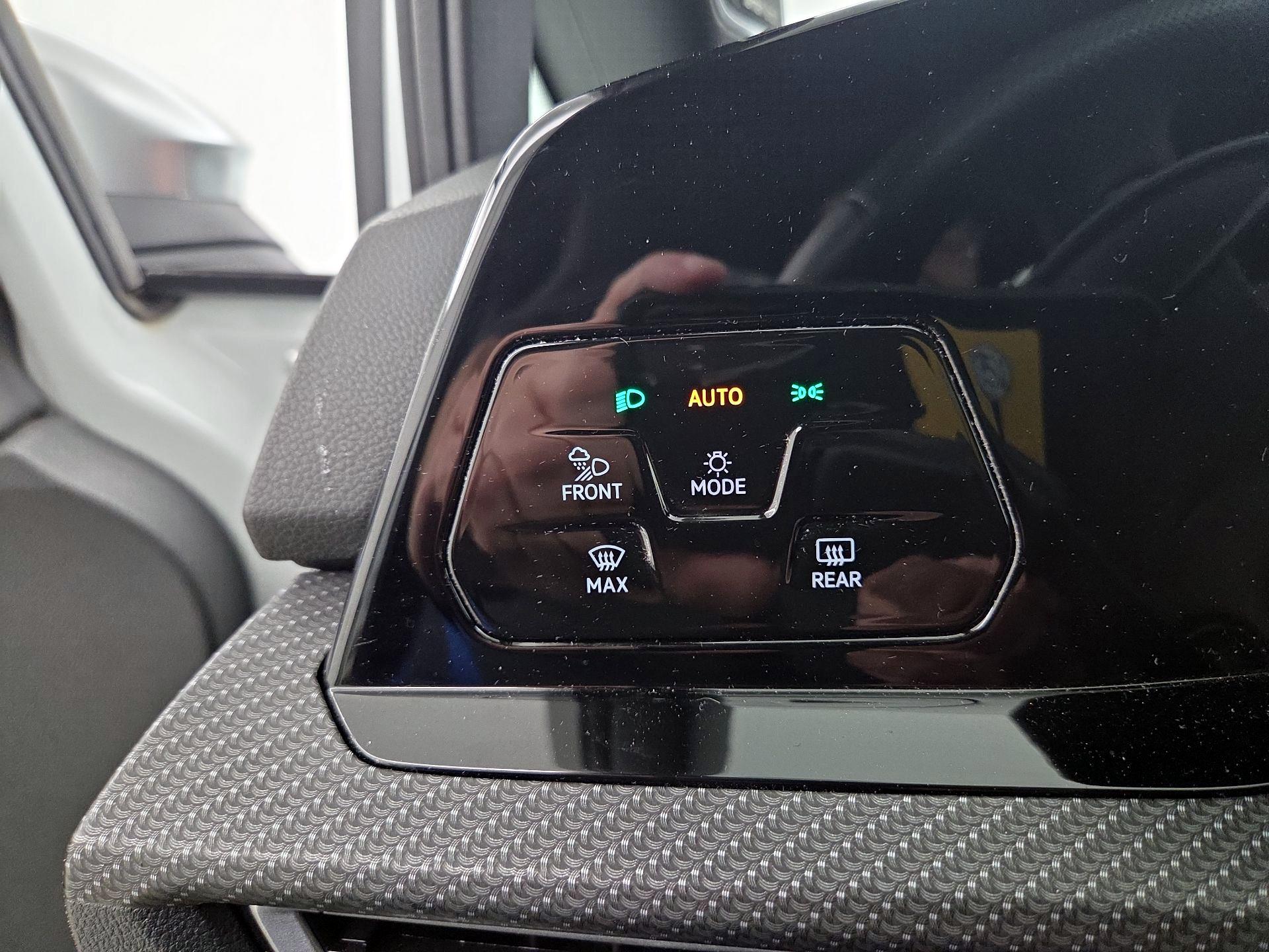 Thumbnail: 2024 Volkswagen Golf - 13