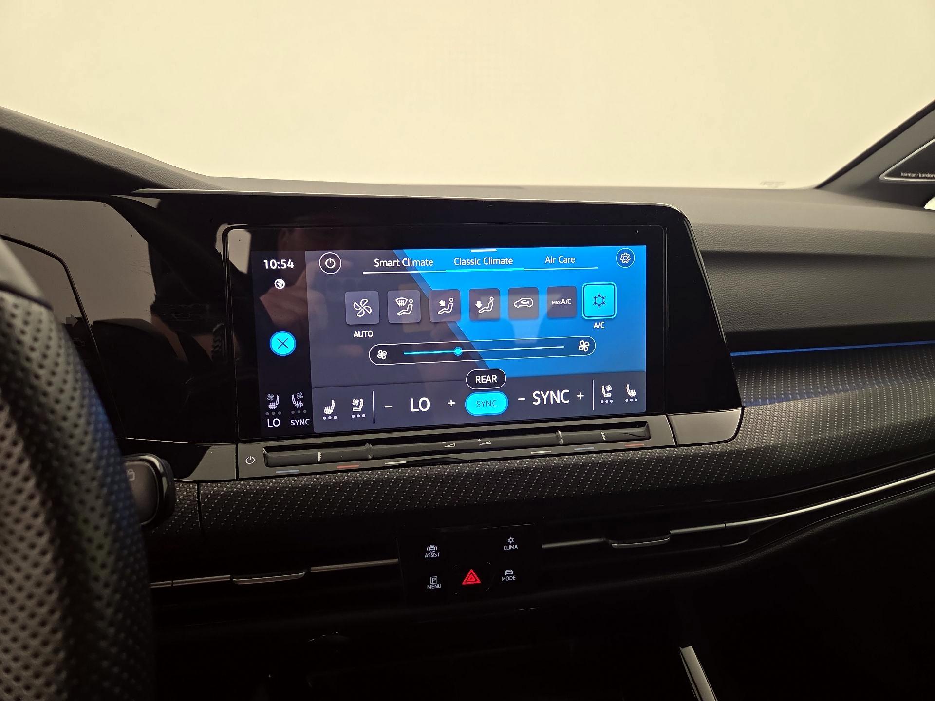 Thumbnail: 2024 Volkswagen Golf - 17