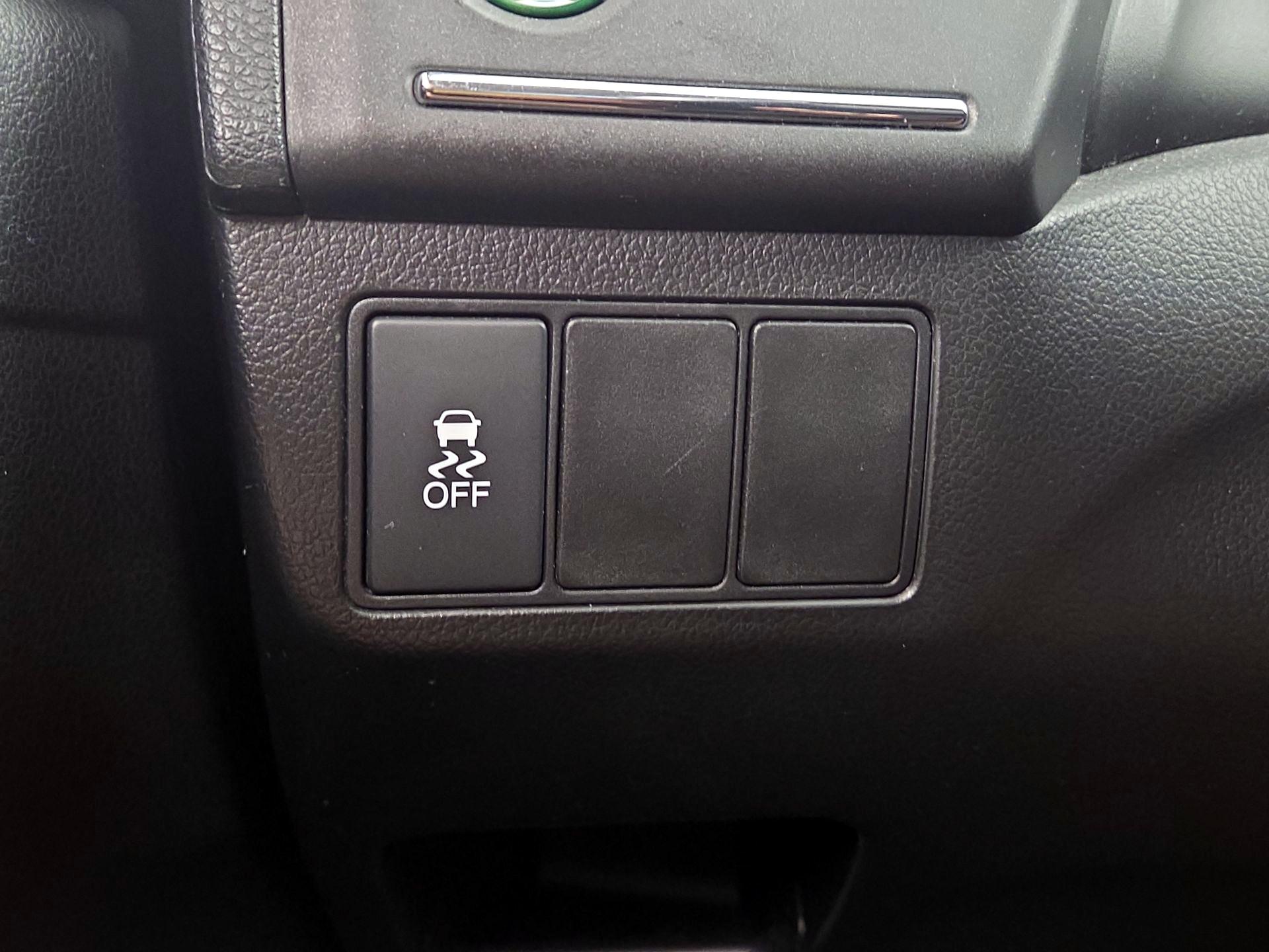 Thumbnail: 2014 Honda Civic - 13