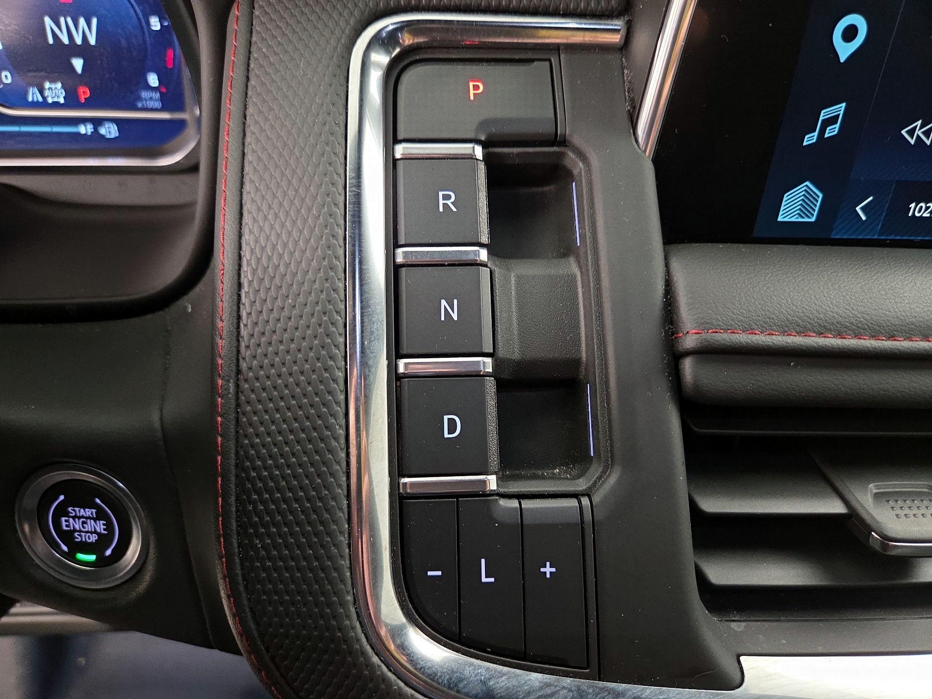 Thumbnail: 2023 Chevrolet Suburban - 18