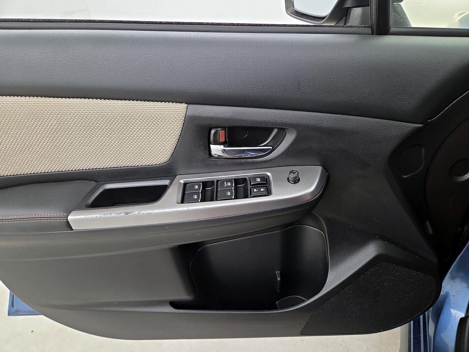 Thumbnail: 2016 Subaru XV Crosstrek - 12