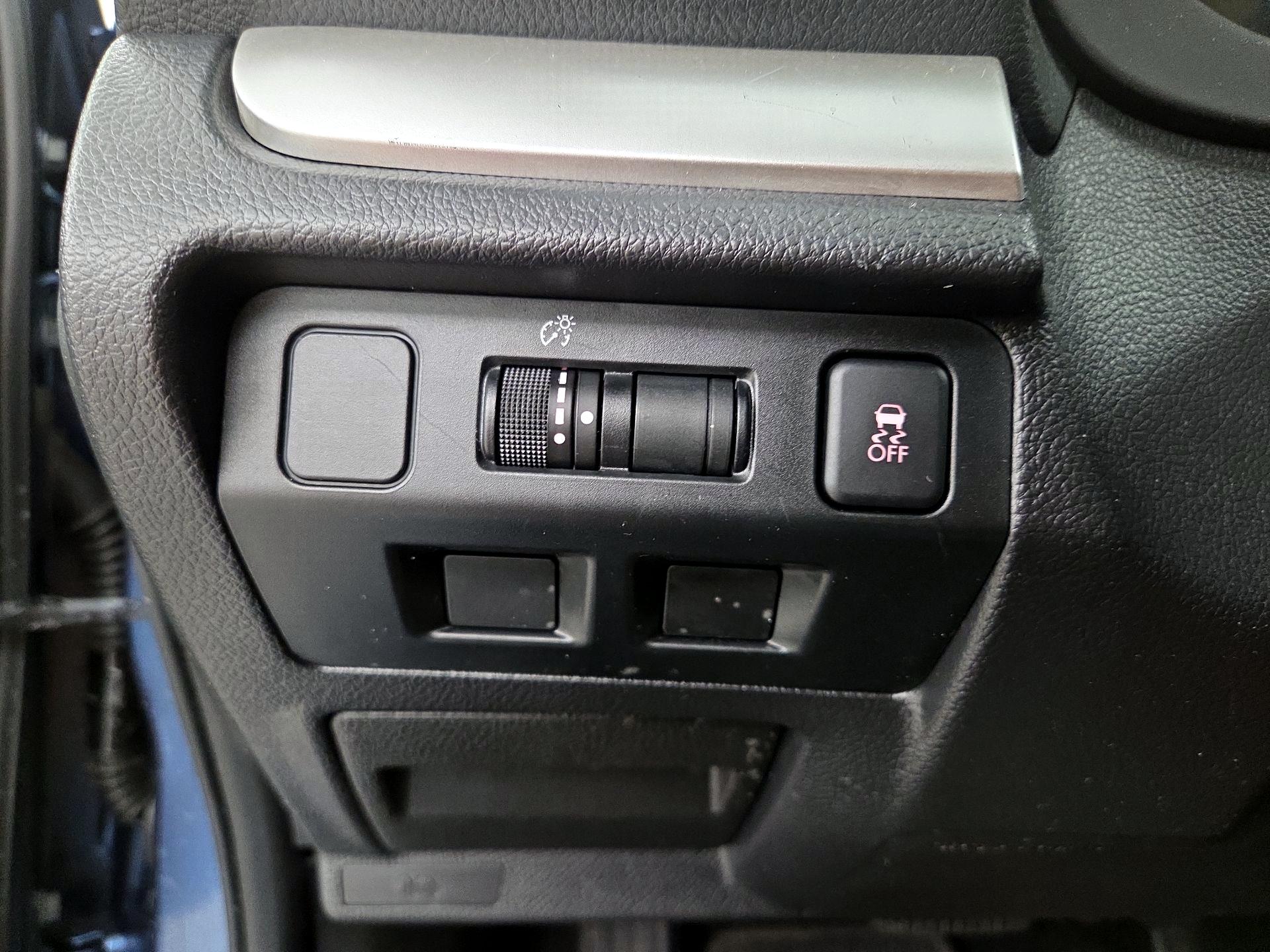 Thumbnail: 2016 Subaru XV Crosstrek - 13