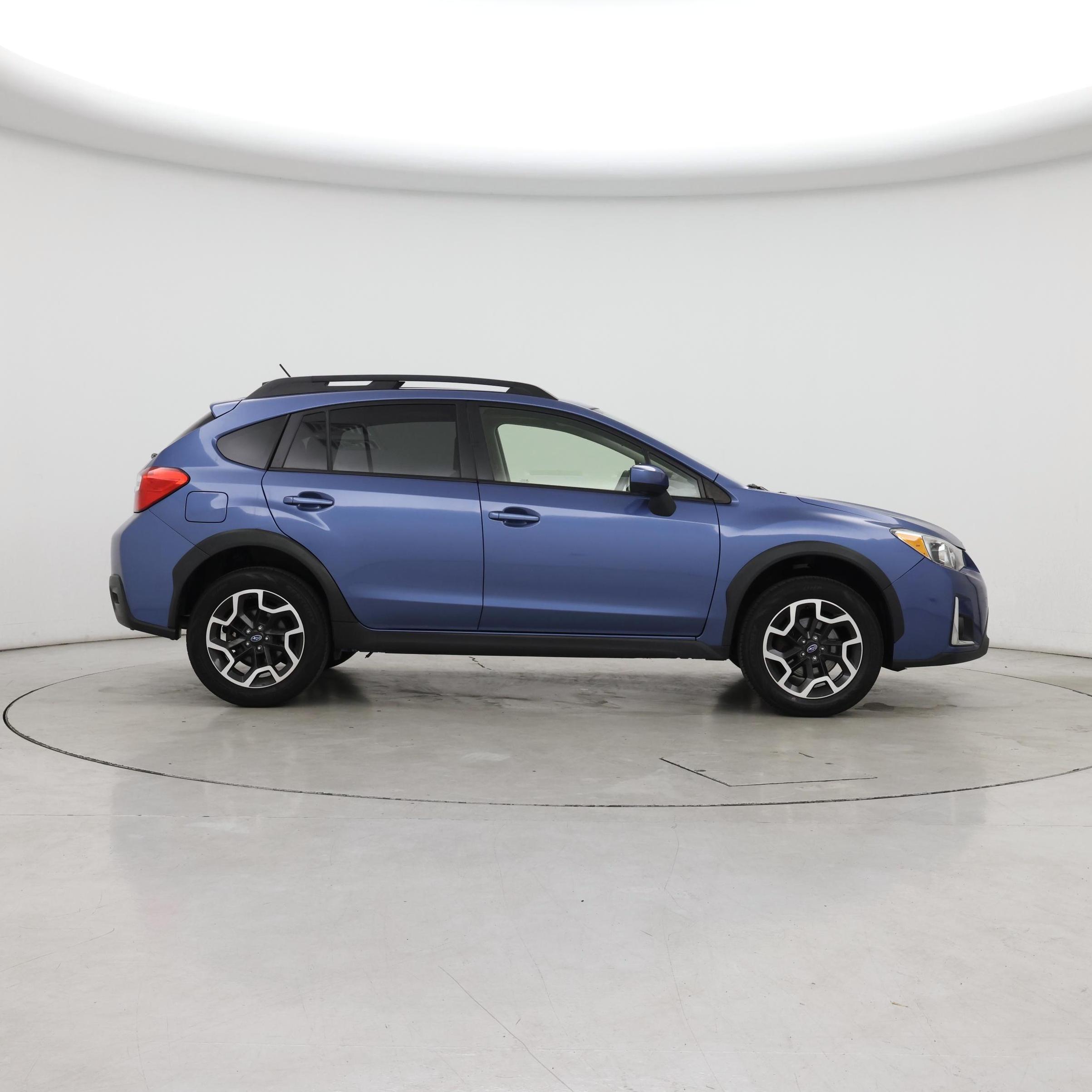 Thumbnail: 2016 Subaru XV Crosstrek - 7