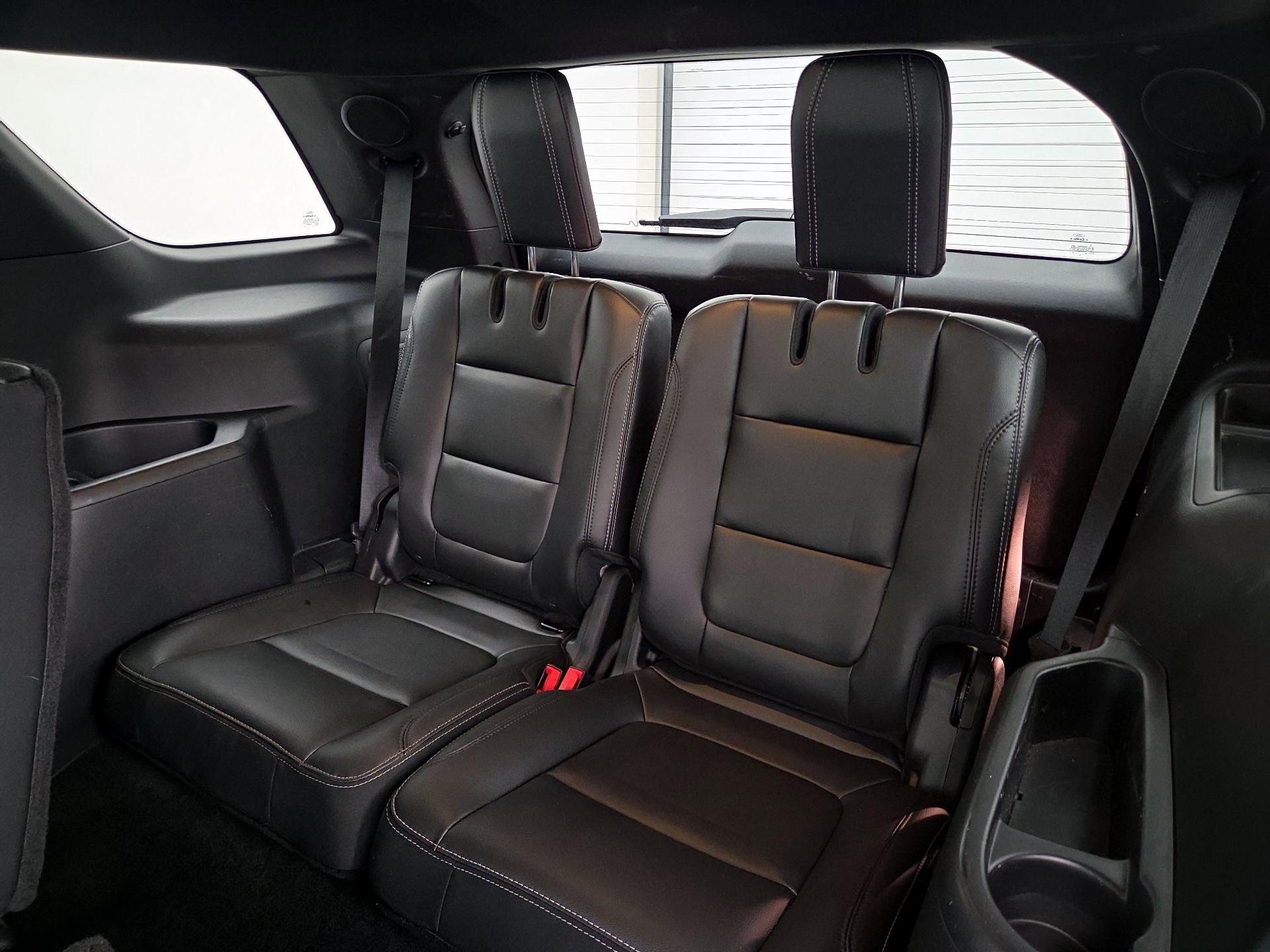 Thumbnail: 2016 Ford Explorer - 20