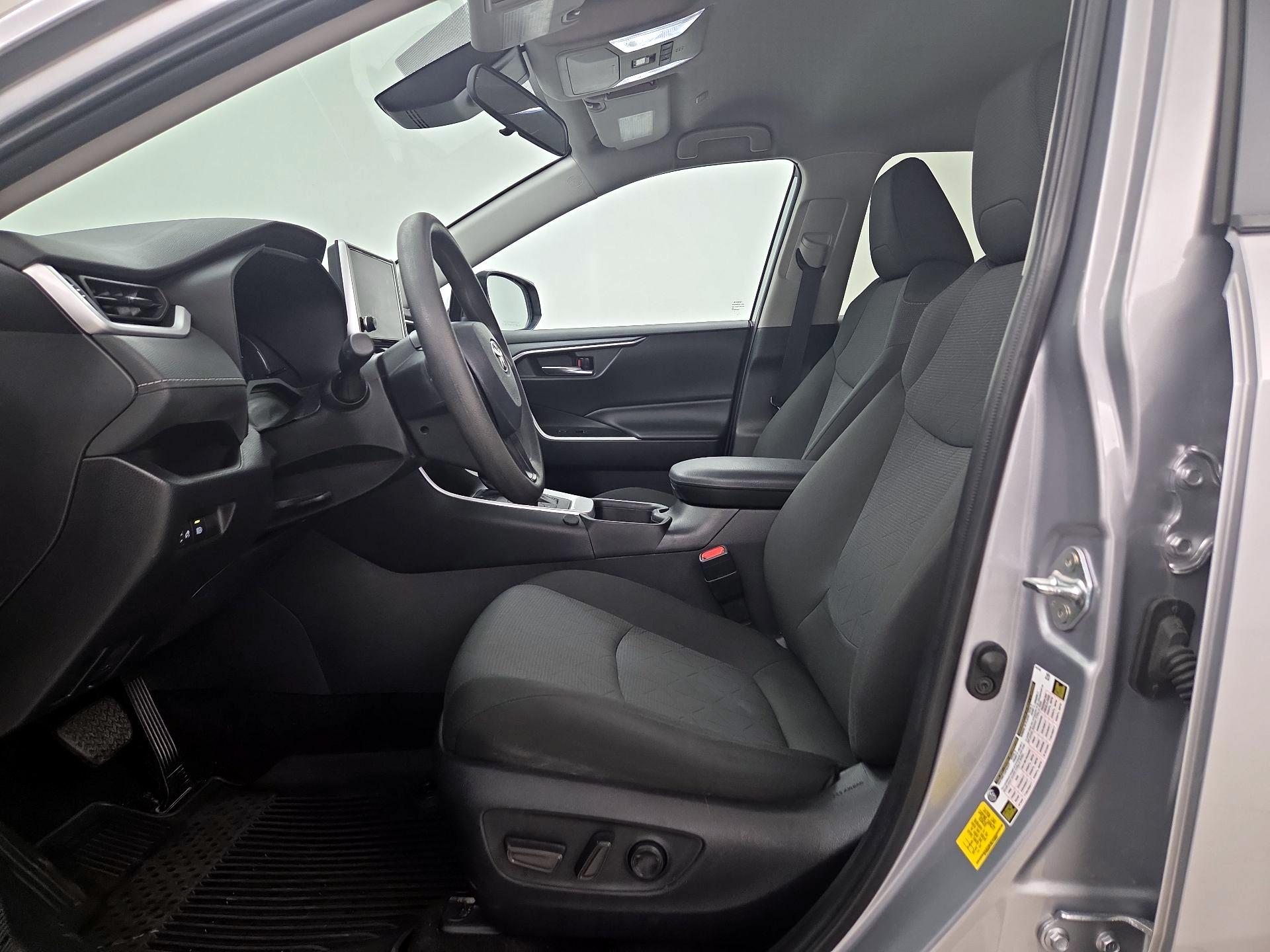 Thumbnail: 2024 Toyota RAV4 - 11