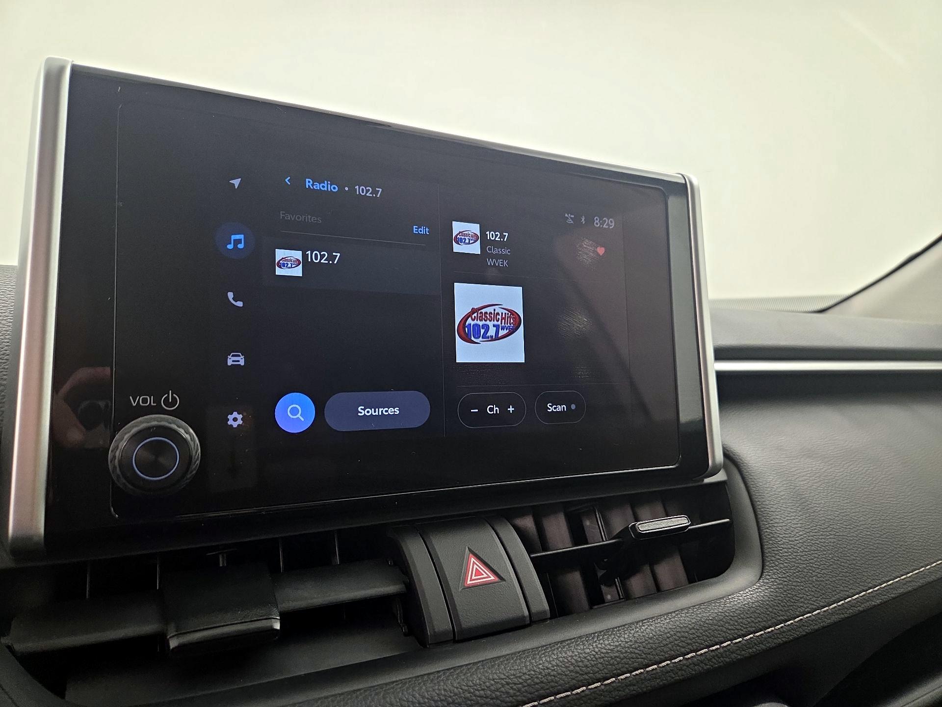 Thumbnail: 2024 Toyota RAV4 - 15