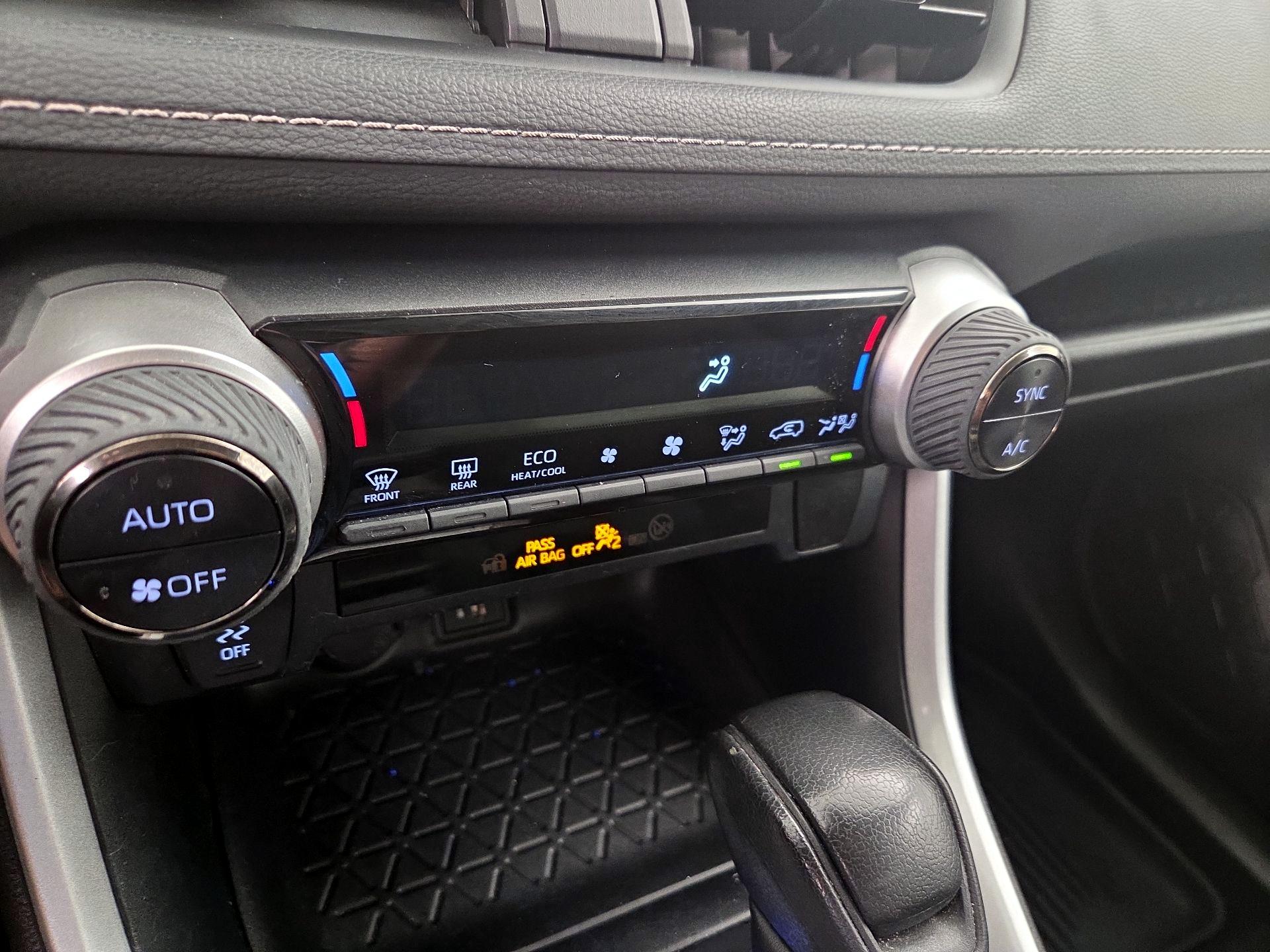 Thumbnail: 2024 Toyota RAV4 - 16