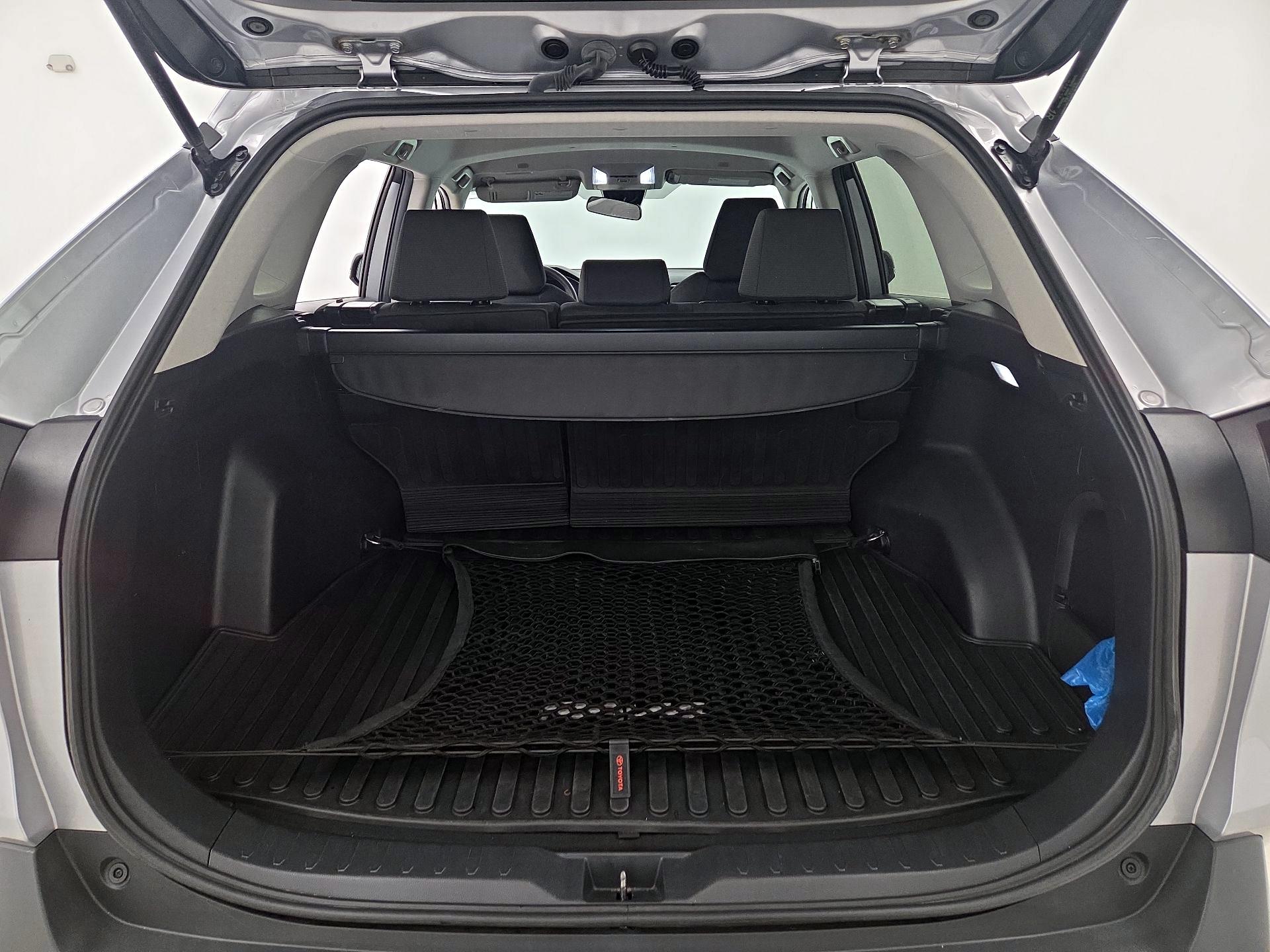 Thumbnail: 2024 Toyota RAV4 - 20