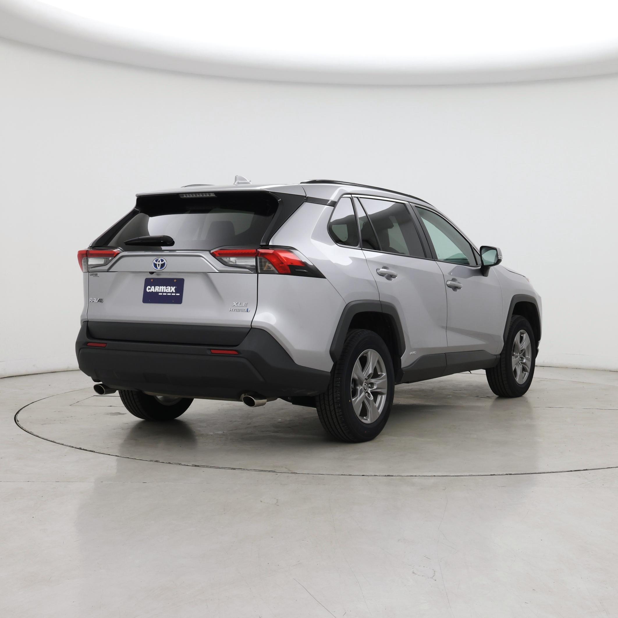 Thumbnail: 2024 Toyota RAV4 - 8