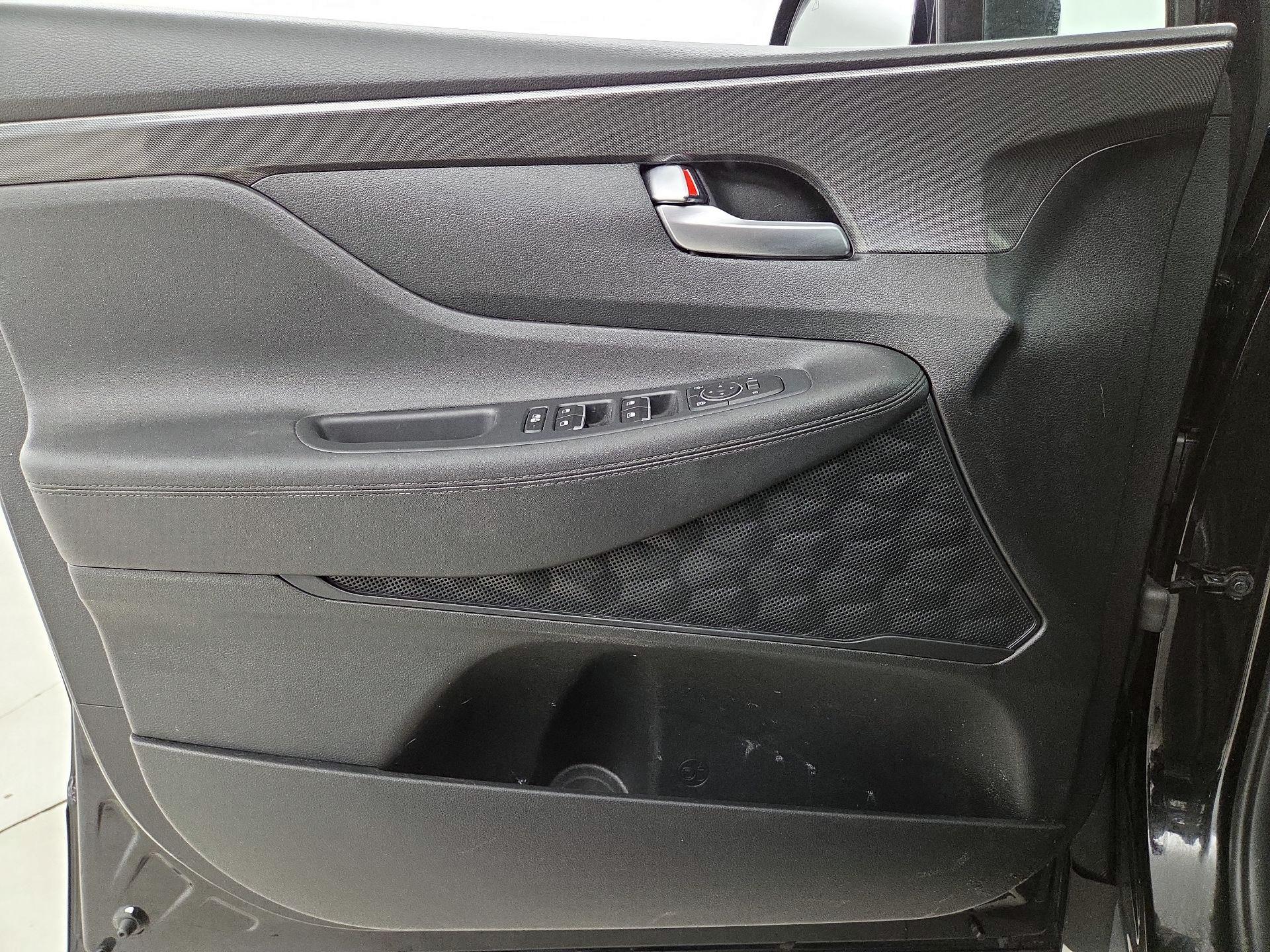 Thumbnail: 2023 Hyundai Santa Fe - 12