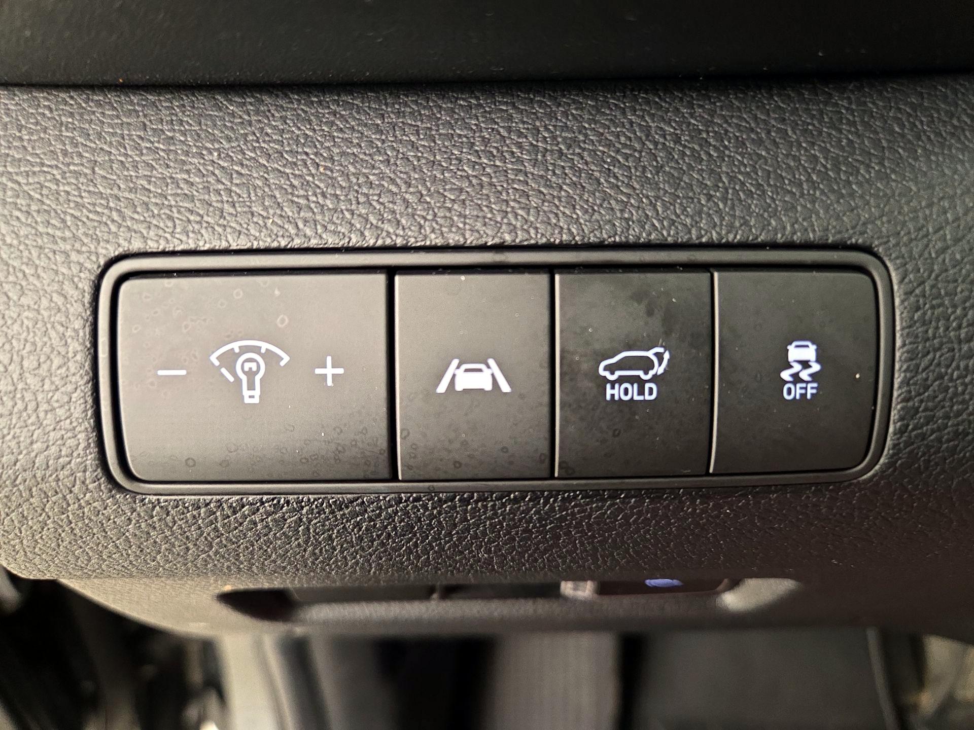 Thumbnail: 2023 Hyundai Santa Fe - 13