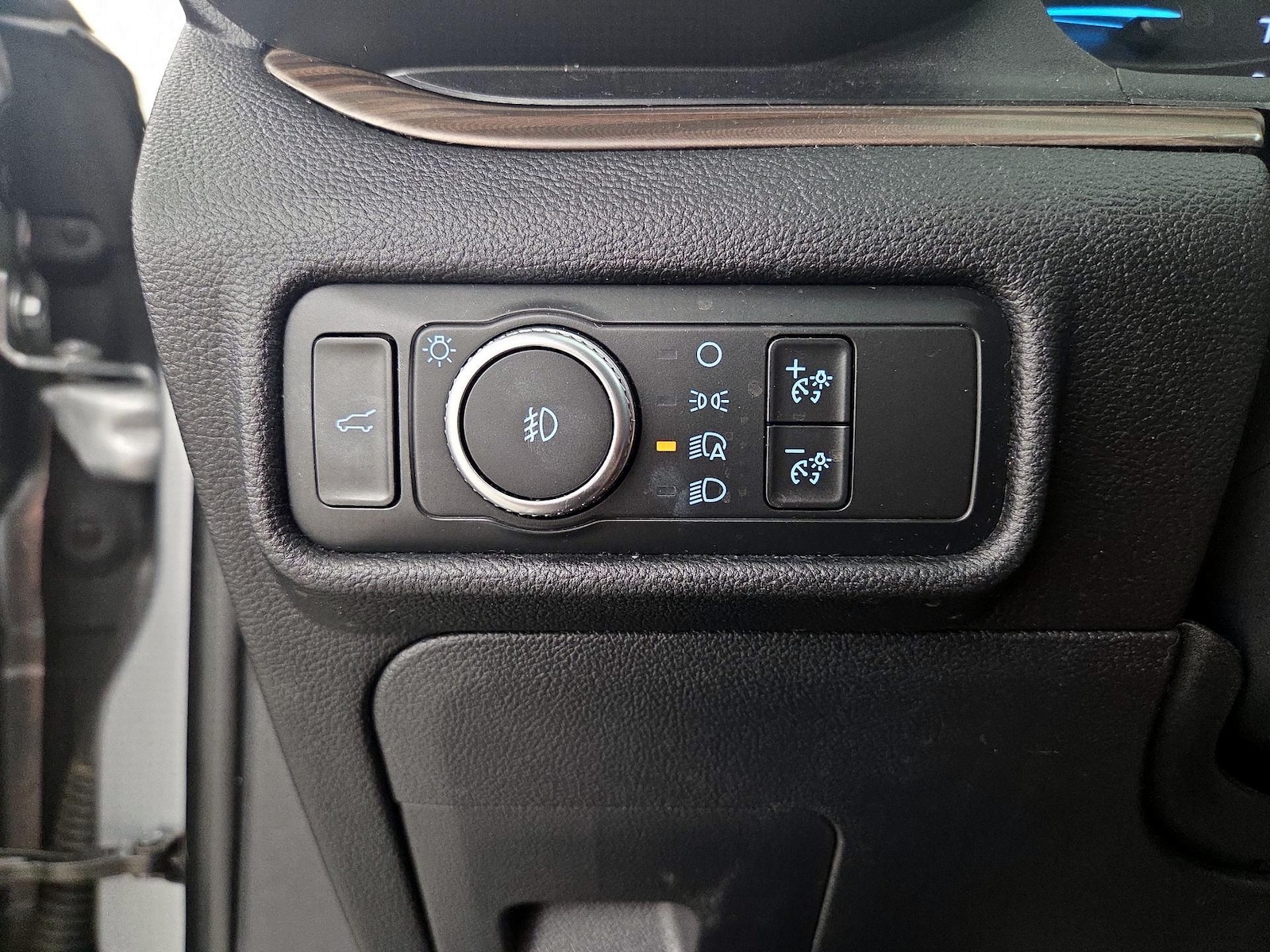 2020 Ford Explorer Limited - Photo 14