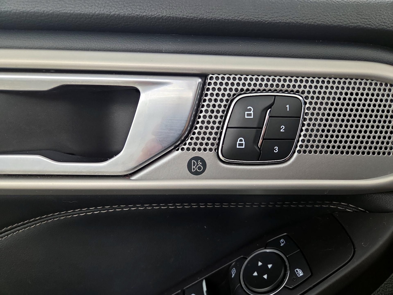 2020 Ford Explorer Limited - Photo 26