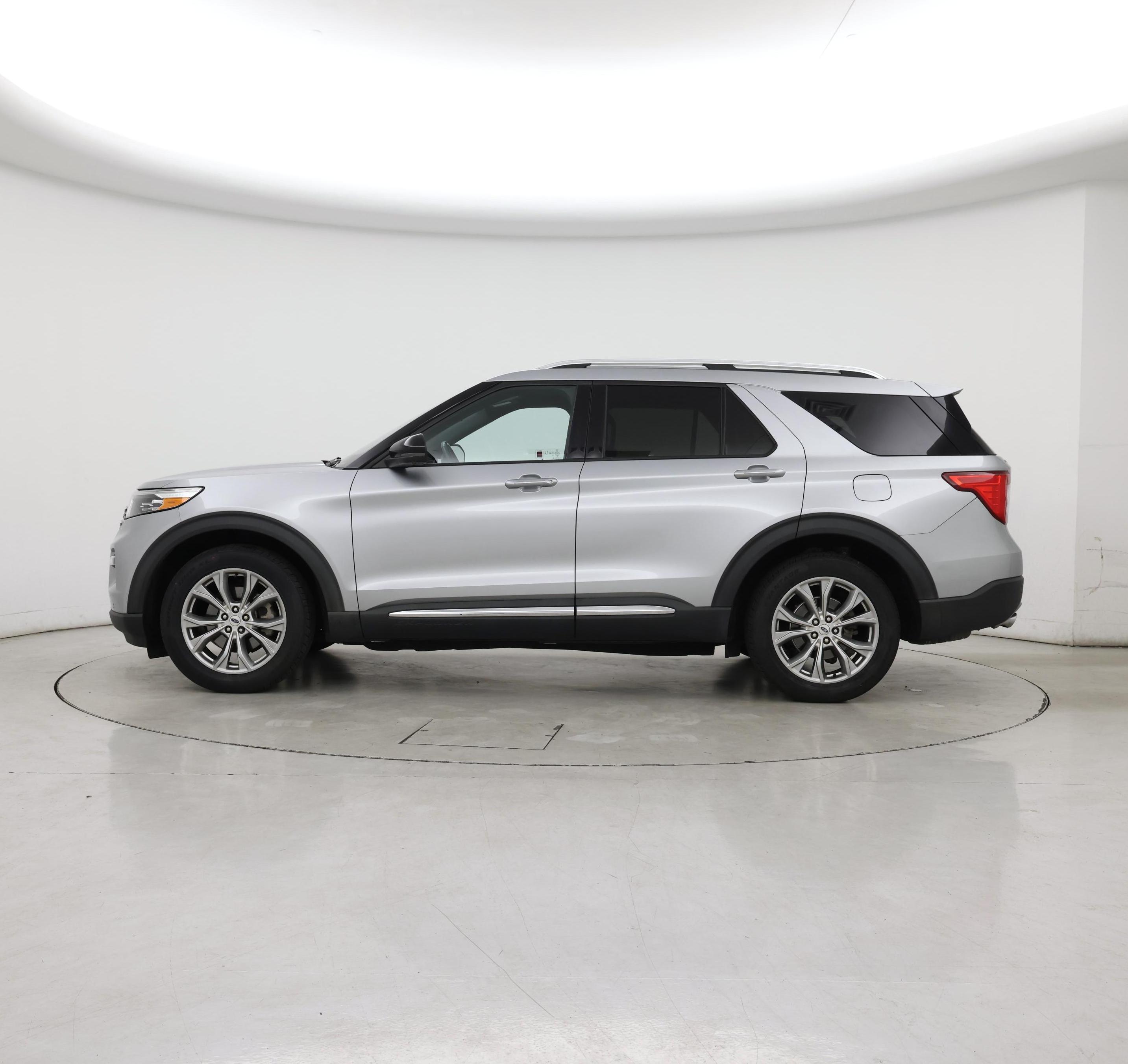 Thumbnail: 2020 Ford Explorer - 3