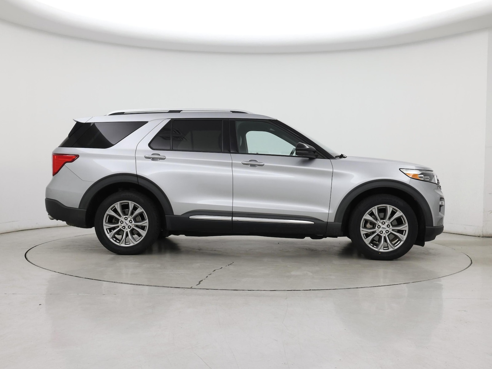 2020 Ford Explorer Limited - Photo 8