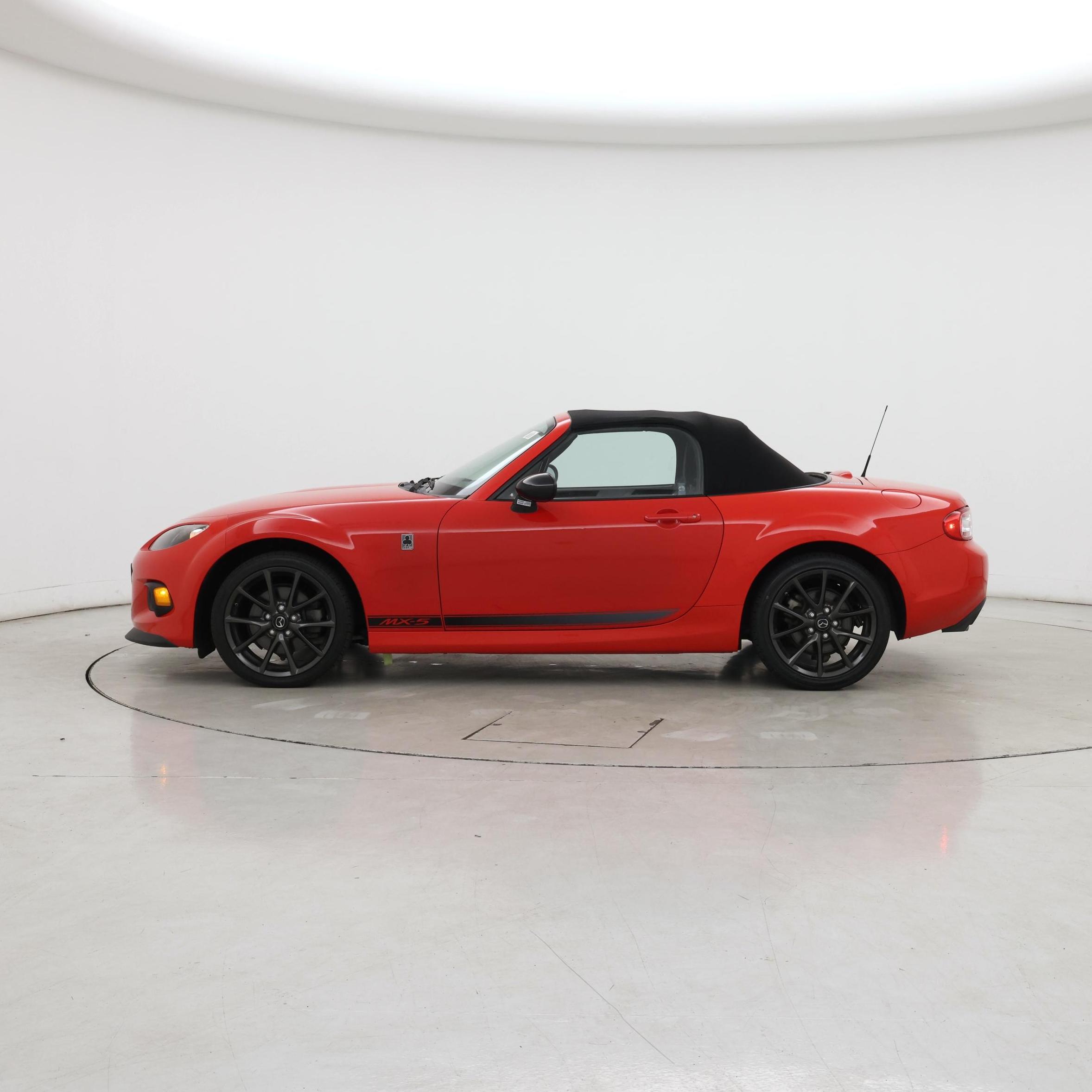 Thumbnail: 2015 Mazda MX-5 Miata - 3