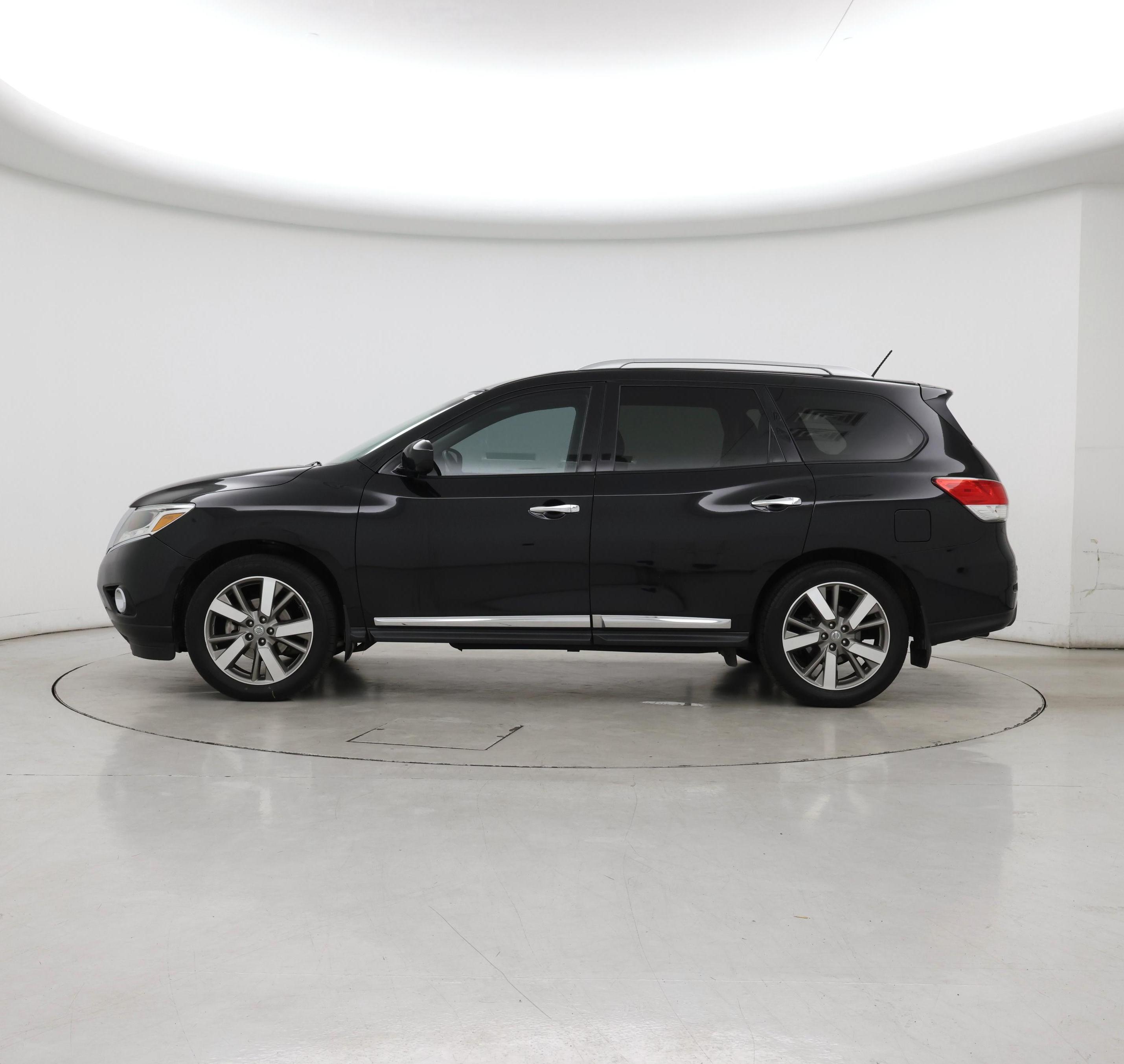 Thumbnail: 2015 Nissan Pathfinder - 3