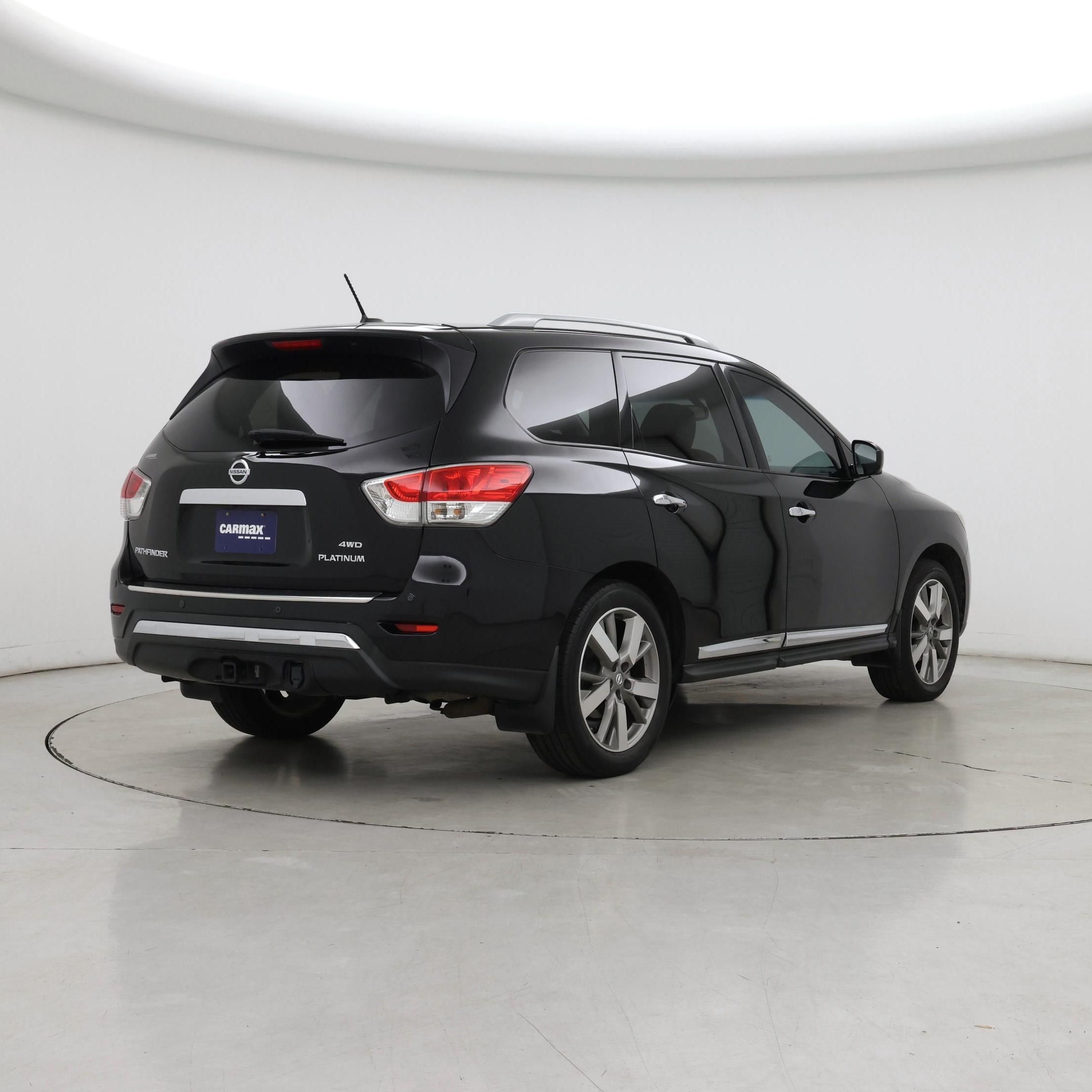Thumbnail: 2015 Nissan Pathfinder - 8