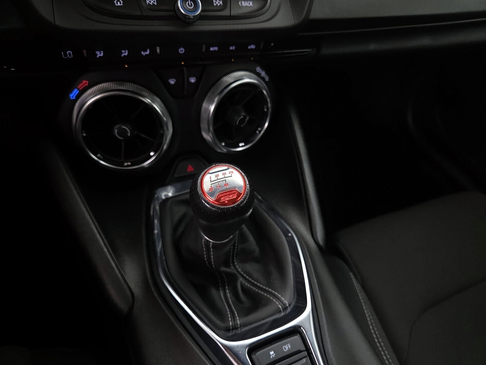 2021 Chevrolet Camaro 1SS - Photo 18