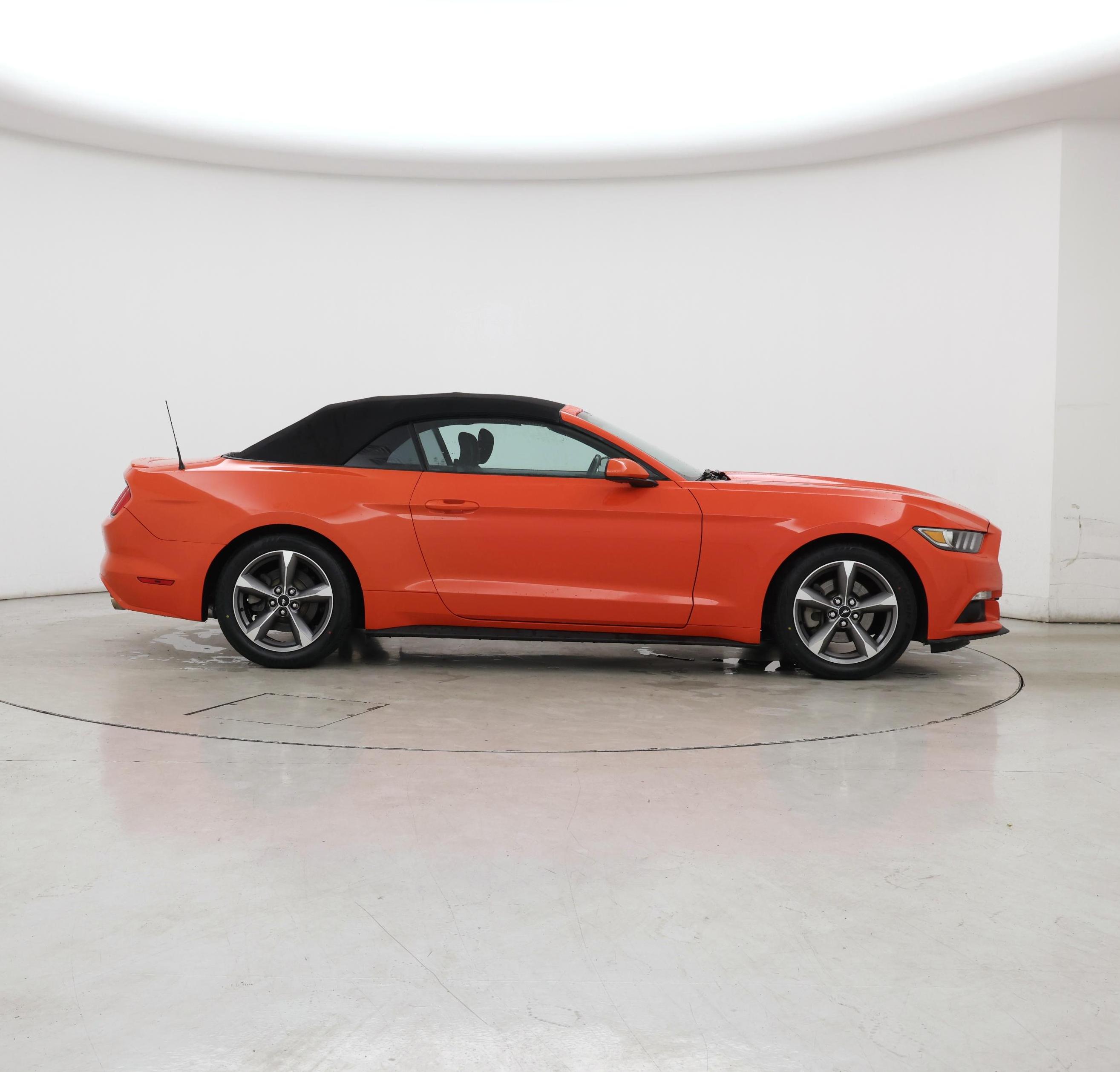 Thumbnail: 2015 Ford Mustang - 7