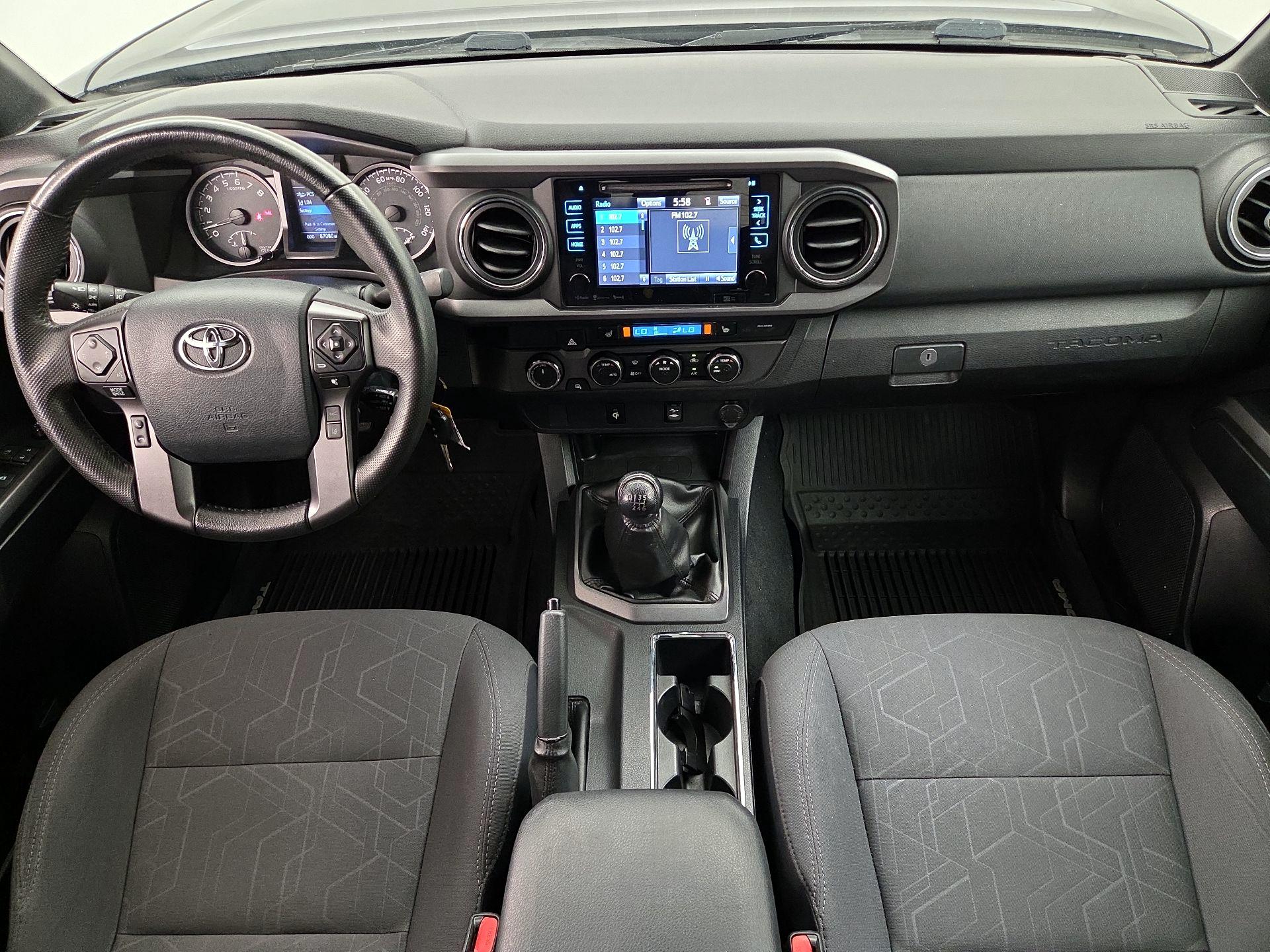 Thumbnail: 2019 Toyota Tacoma - 9