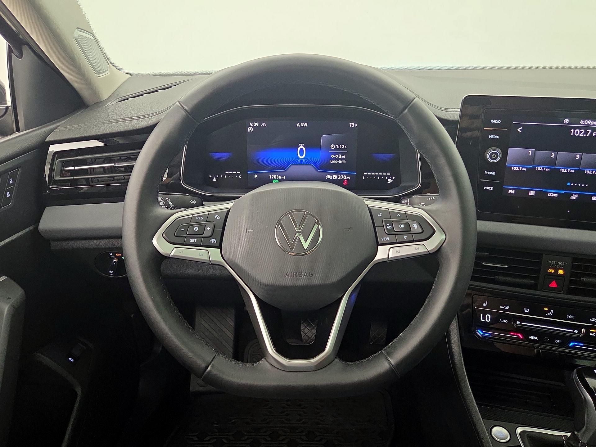 Thumbnail: 2025 Volkswagen Jetta - 10