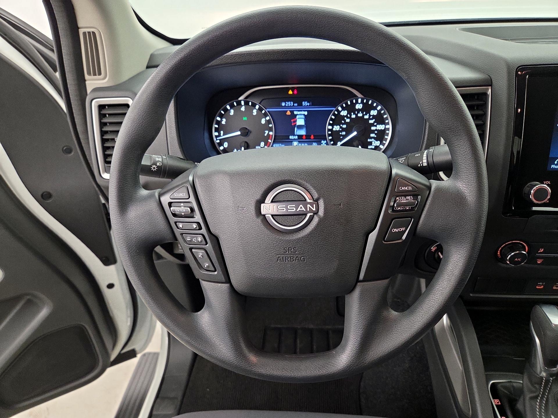 Thumbnail: 2024 Nissan Frontier - 10