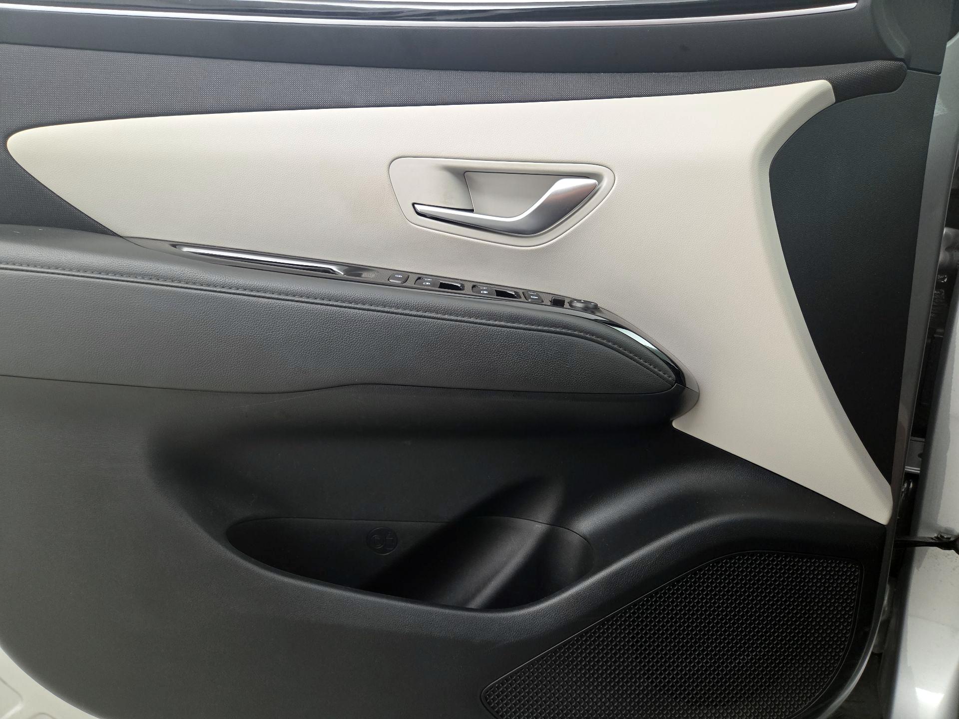 Thumbnail: 2022 Hyundai Tucson - 12